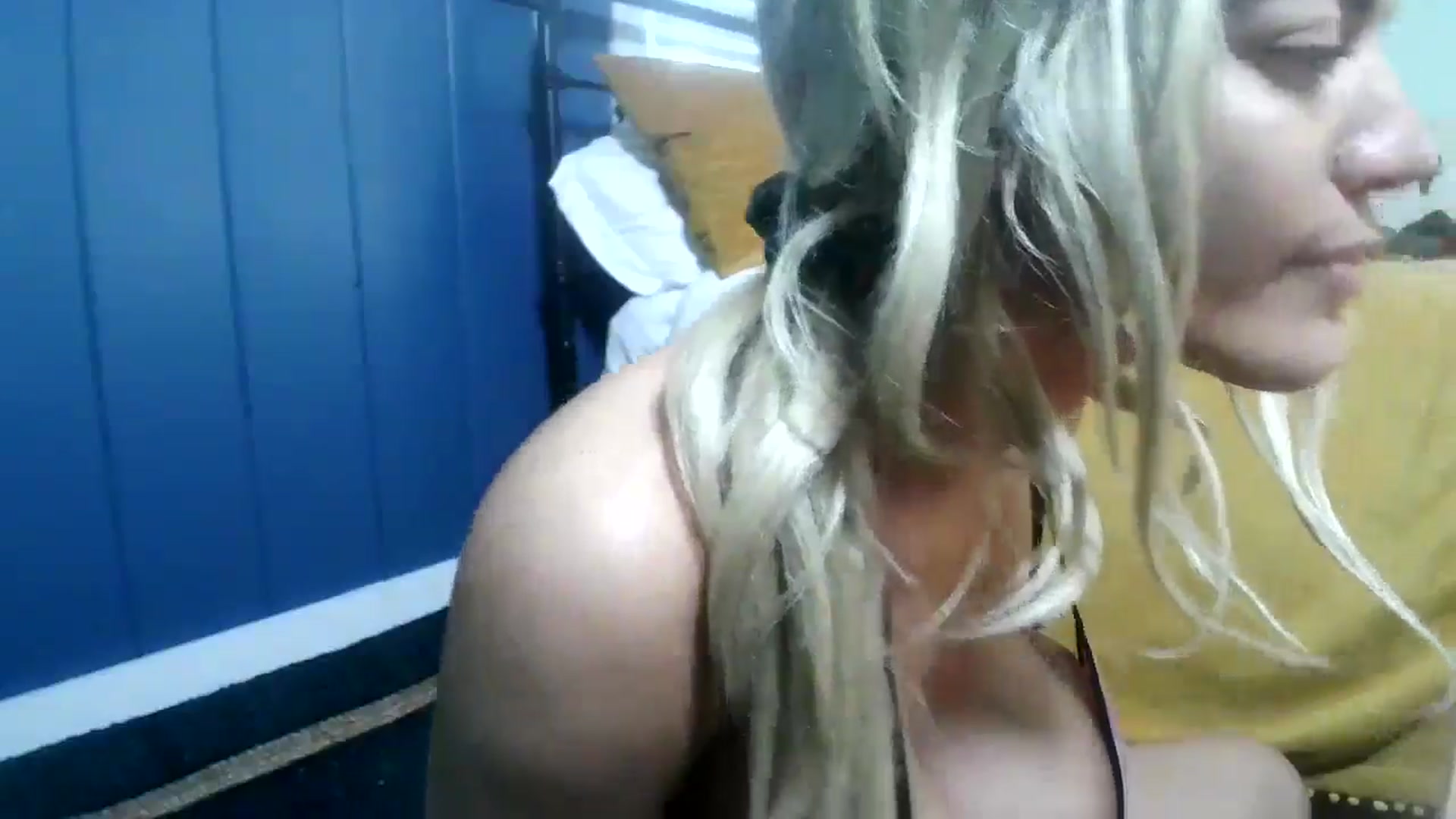 Gallery image thumbnail from AmberAlena_'s myfreecams stream on, 10/26/2024, 20:46 image 19 of 20