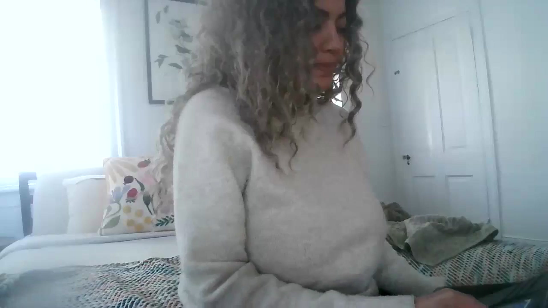 Gallery image thumbnail from AmberAlena_'s myfreecams stream on, 01/08/2025, 16:58 image 17 of 20
