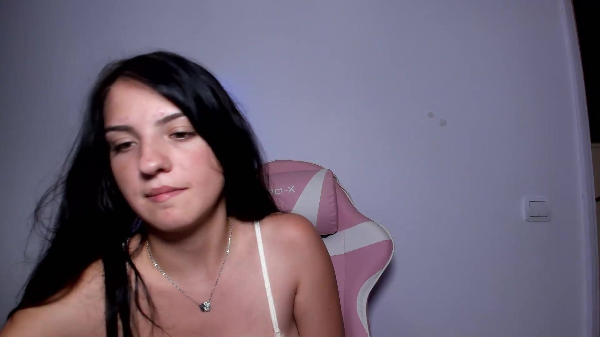 Gallery image thumbnail from AmberBlue_'s myfreecams stream on, 08/20/2026, 19:43 image 12 of 20