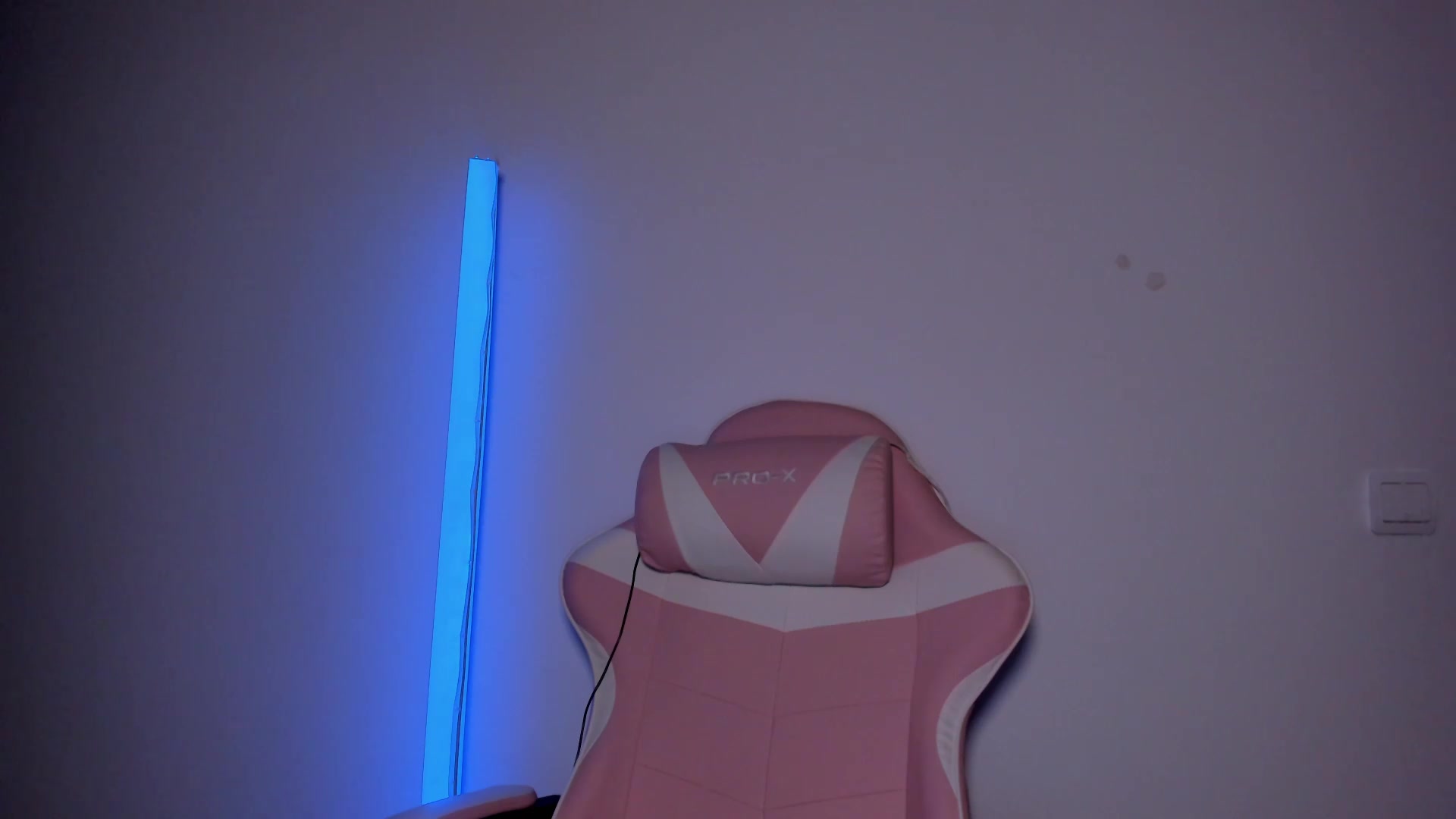 Gallery image thumbnail from AmberBlue_'s myfreecams stream on, 08/22/2026, 03:06 image 5 of 20