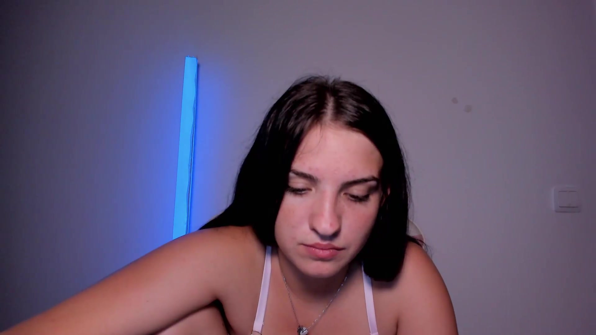 Gallery image thumbnail from AmberBlue_'s myfreecams stream on, 08/22/2026, 03:06 image 16 of 20