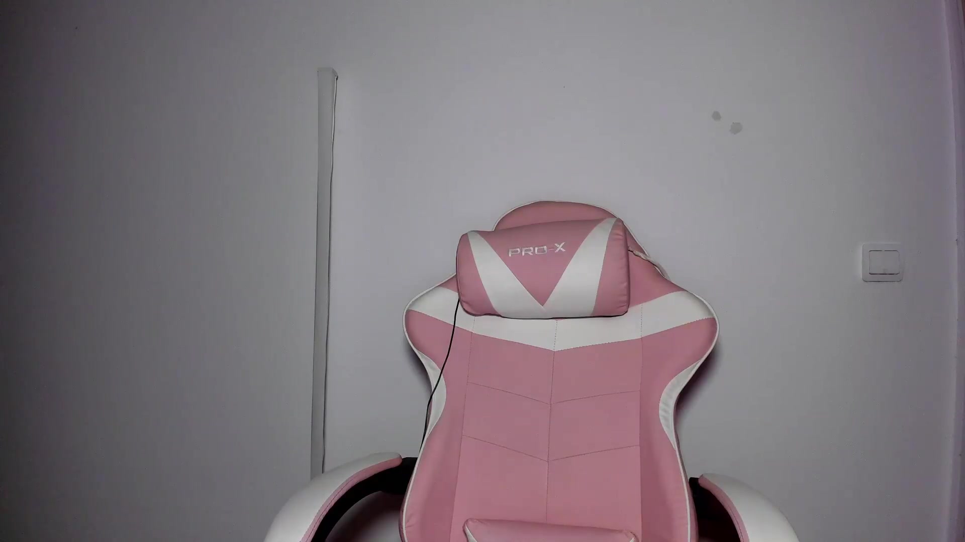 Gallery image thumbnail from AmberBlue_'s myfreecams stream on, 08/23/2026, 21:15 image 15 of 20