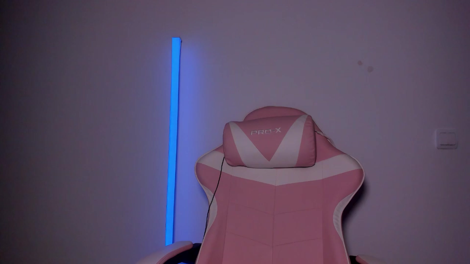 Gallery image thumbnail from AmberBlue_'s myfreecams stream on, 08/26/2026, 01:24 image 1 of 20