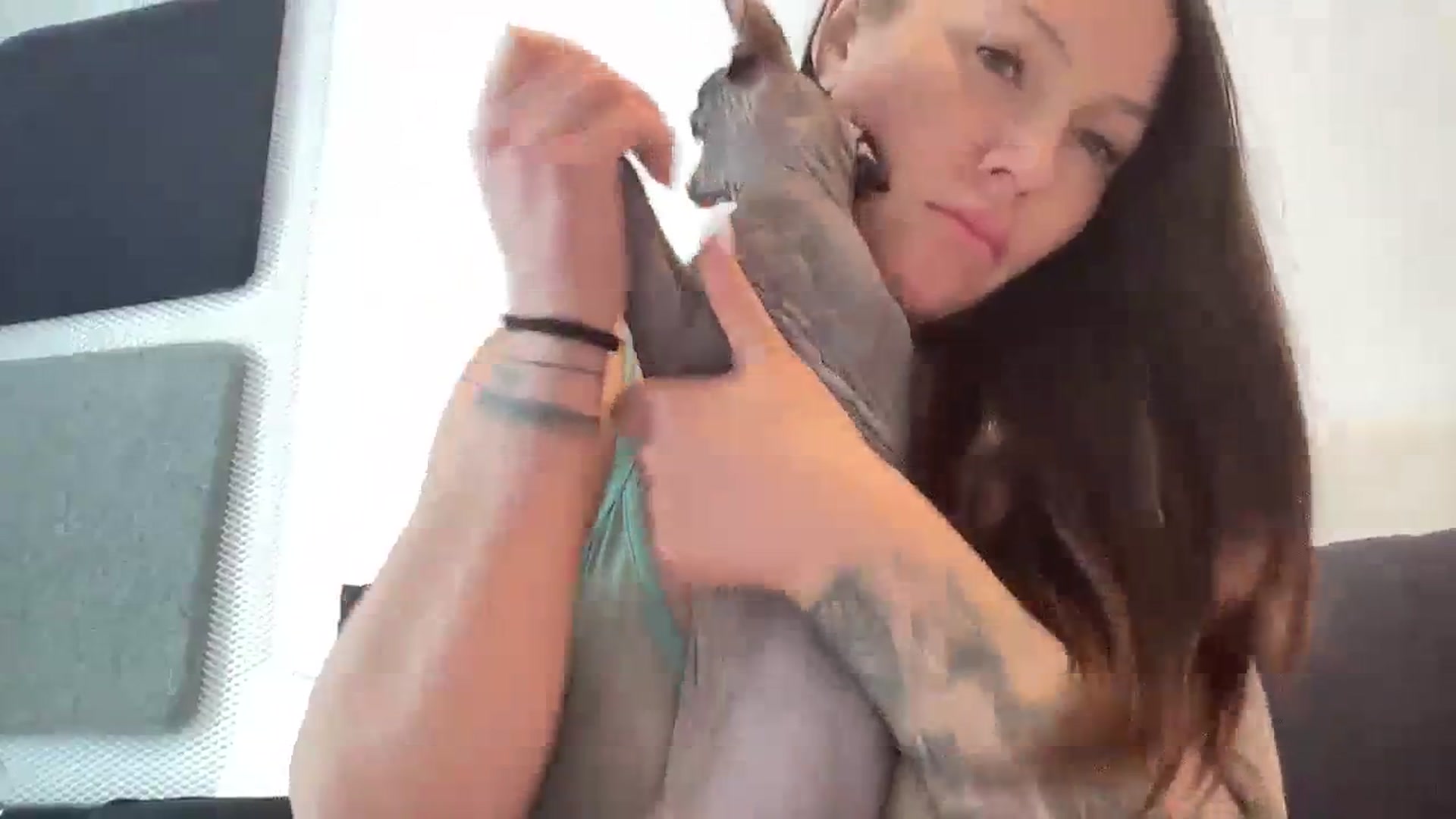 Gallery image thumbnail from AmberCherryX's myfreecams stream on, 02/08/2024, 10:17 image 3 of 20