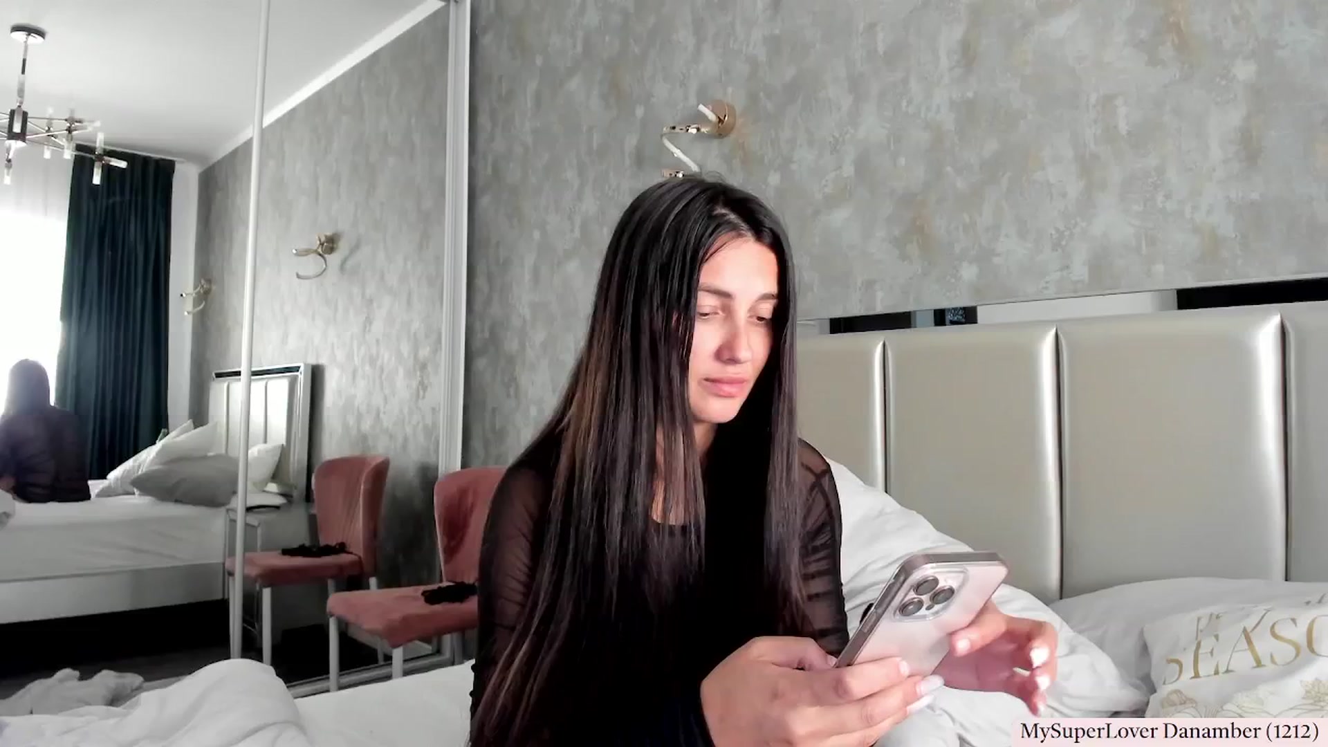 Gallery image thumbnail from AmberClyde's myfreecams stream on, 07/04/2025, 13:10 image 10 of 20