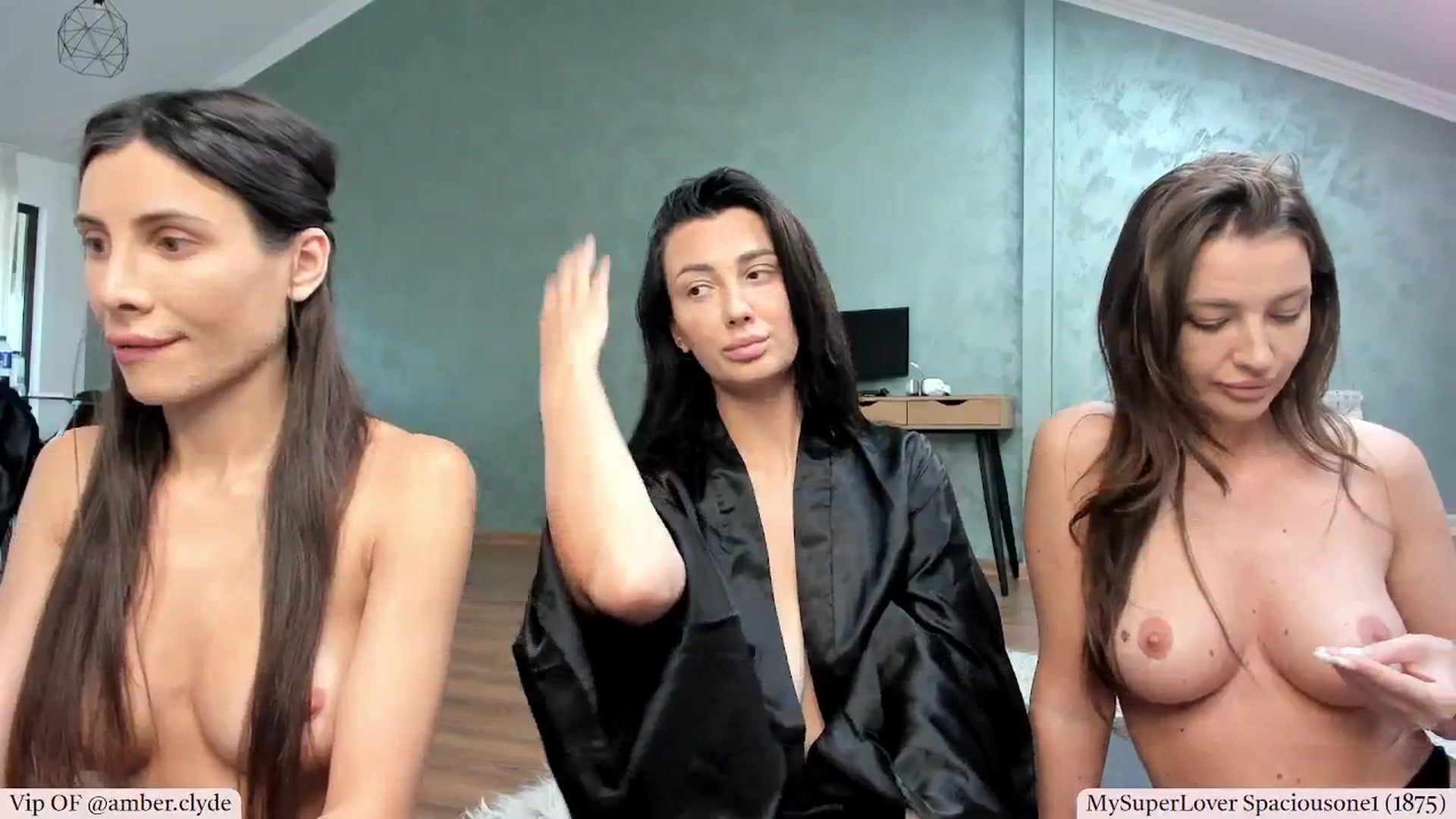 Gallery image thumbnail from AmberClyde's myfreecams stream on, 04/06/2026, 12:13 image 15 of 20