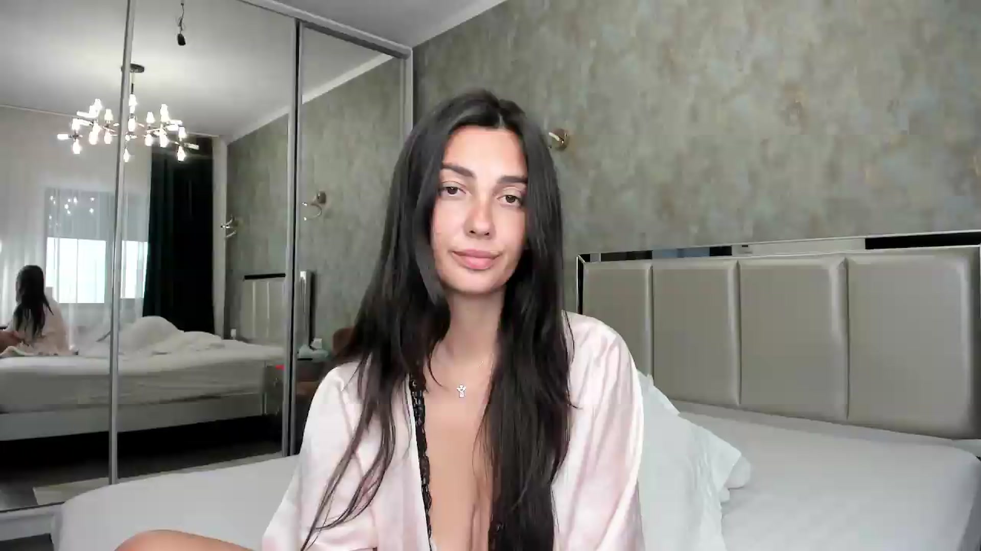 Gallery image thumbnail from AmberClyde's myfreecams stream on, 05/08/2026, 11:39 image 3 of 20
