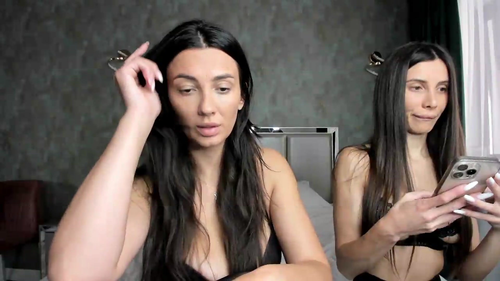 Gallery image thumbnail from AmberClyde's myfreecams stream on, 05/11/2026, 10:38 image 3 of 20