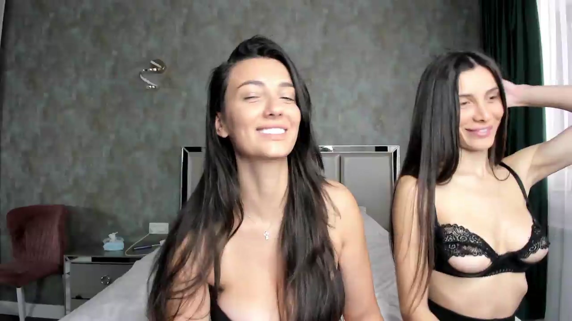 Gallery image thumbnail from AmberClyde's myfreecams stream on, 05/11/2026, 10:38 image 6 of 20
