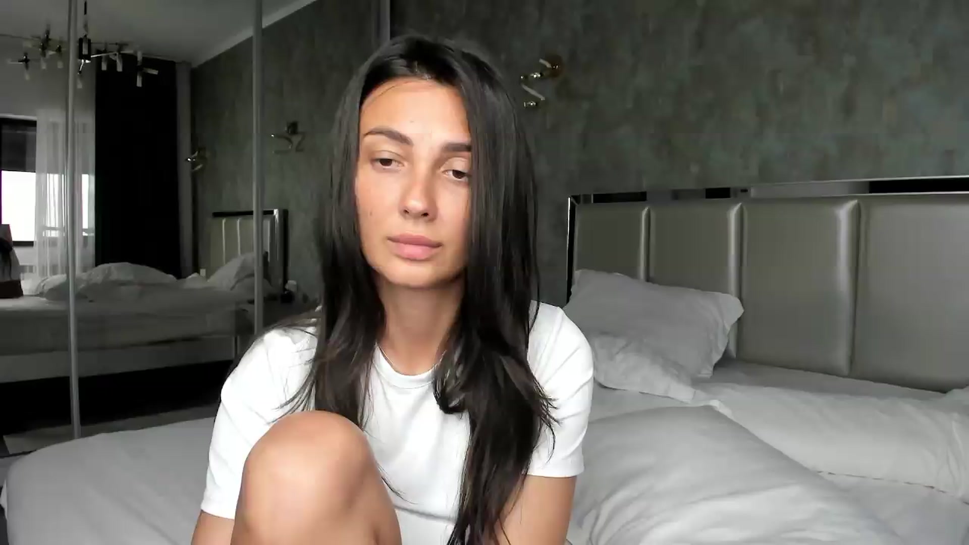 Gallery image thumbnail from AmberClyde's myfreecams stream on, 05/25/2026, 13:29 image 18 of 20