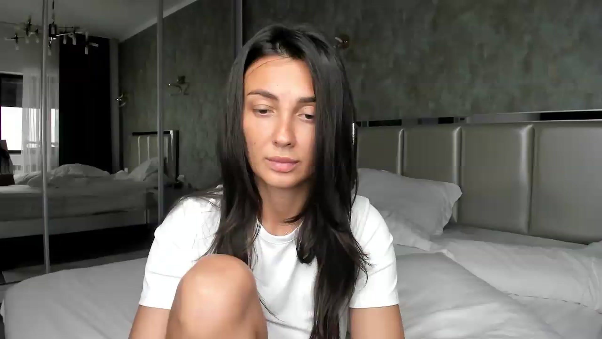 Gallery image thumbnail from AmberClyde's myfreecams stream on, 05/25/2026, 13:29 image 19 of 20