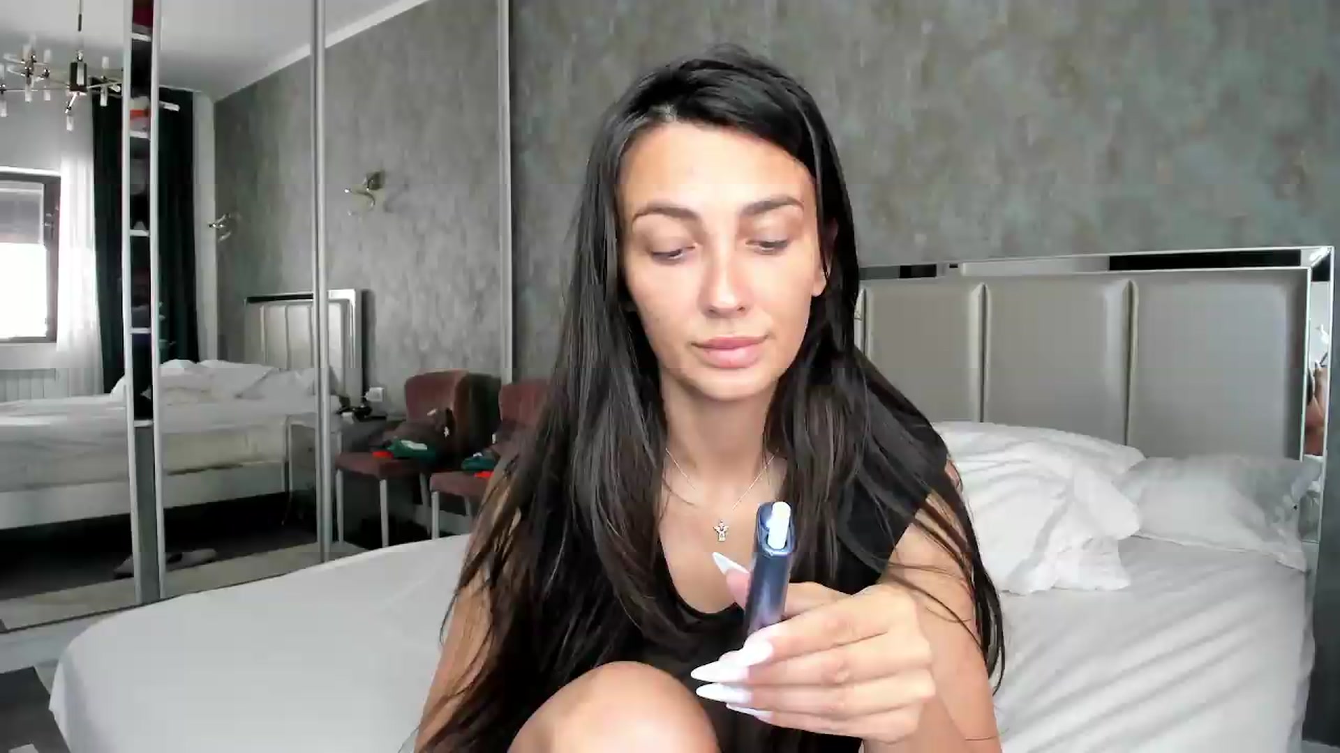 Gallery image thumbnail from AmberClyde's myfreecams stream on, 05/27/2026, 11:33 image 7 of 20