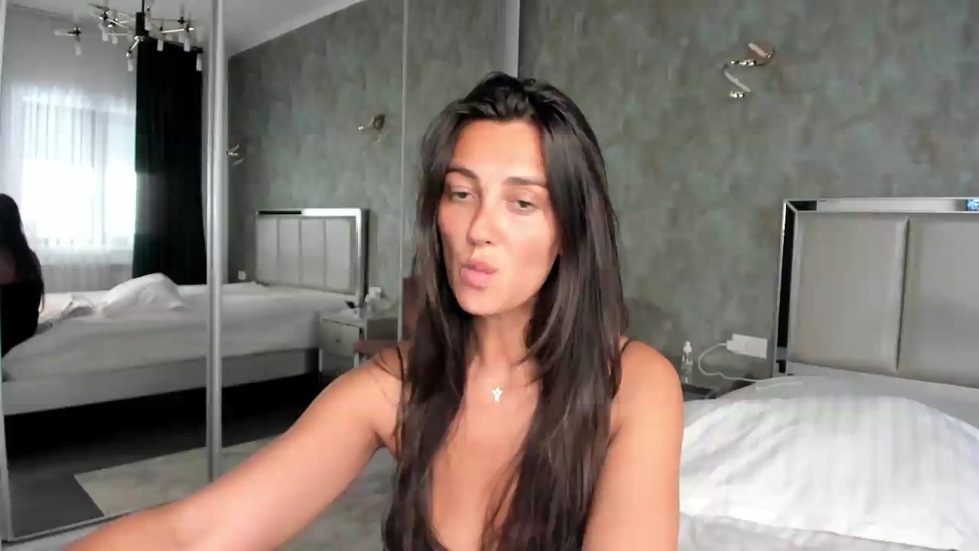 Gallery image thumbnail from AmberClyde's myfreecams stream on, 06/13/2026, 13:34 image 12 of 20