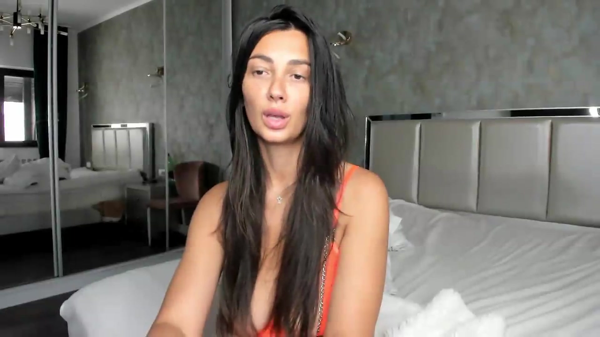 Gallery image thumbnail from AmberClyde's myfreecams stream on, 06/26/2026, 10:38 image 6 of 20