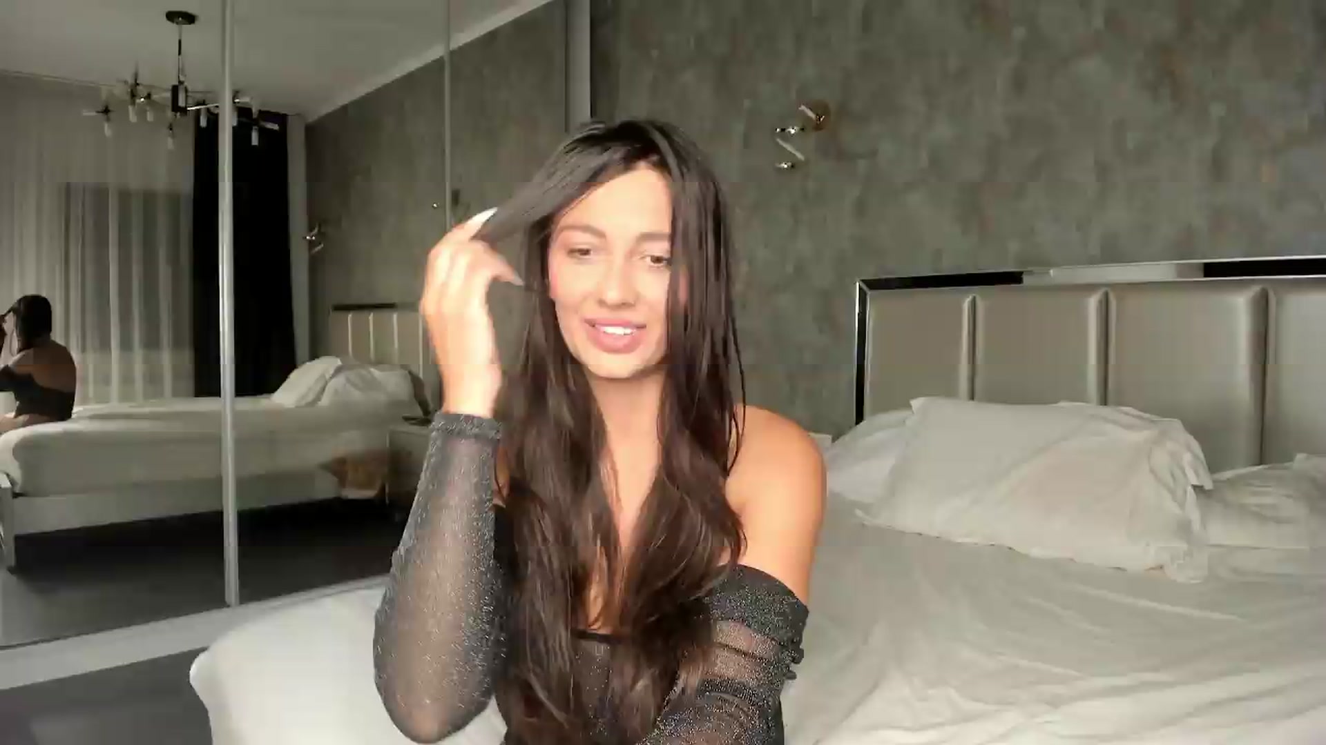 Gallery image thumbnail from AmberClyde's myfreecams stream on, 06/27/2026, 20:37 image 14 of 20