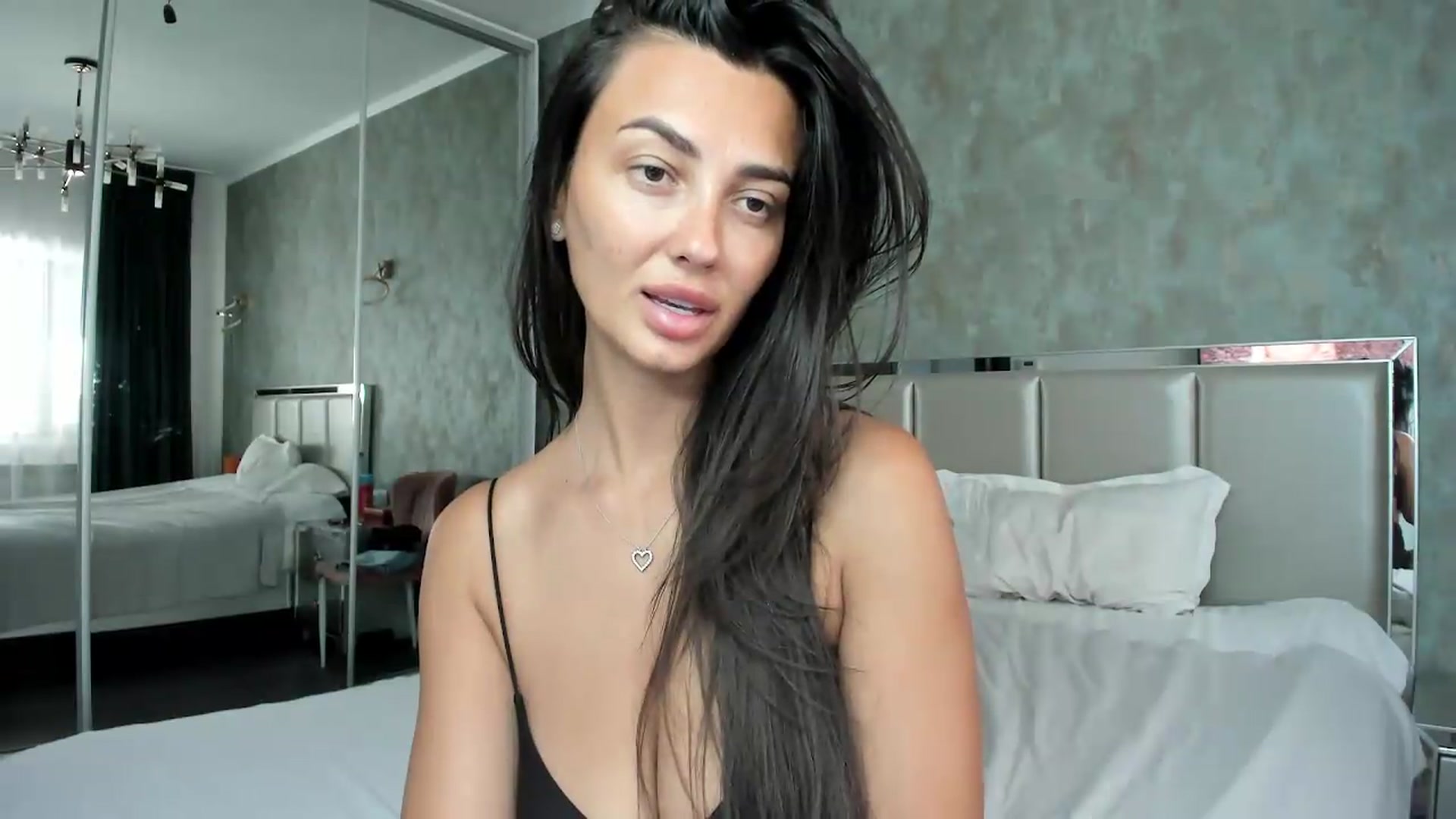 Gallery image thumbnail from AmberClyde's myfreecams stream on, 08/12/2026, 11:13 image 13 of 20