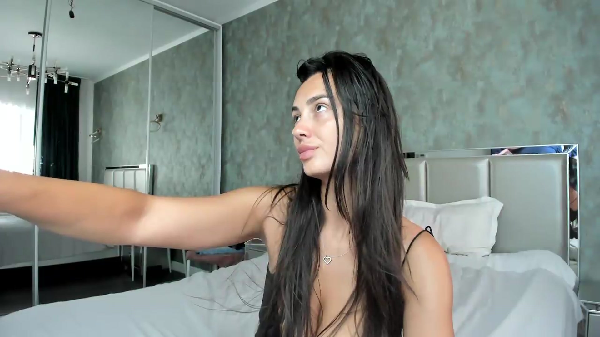 Gallery image thumbnail from AmberClyde's myfreecams stream on, 08/12/2026, 11:13 image 5 of 20