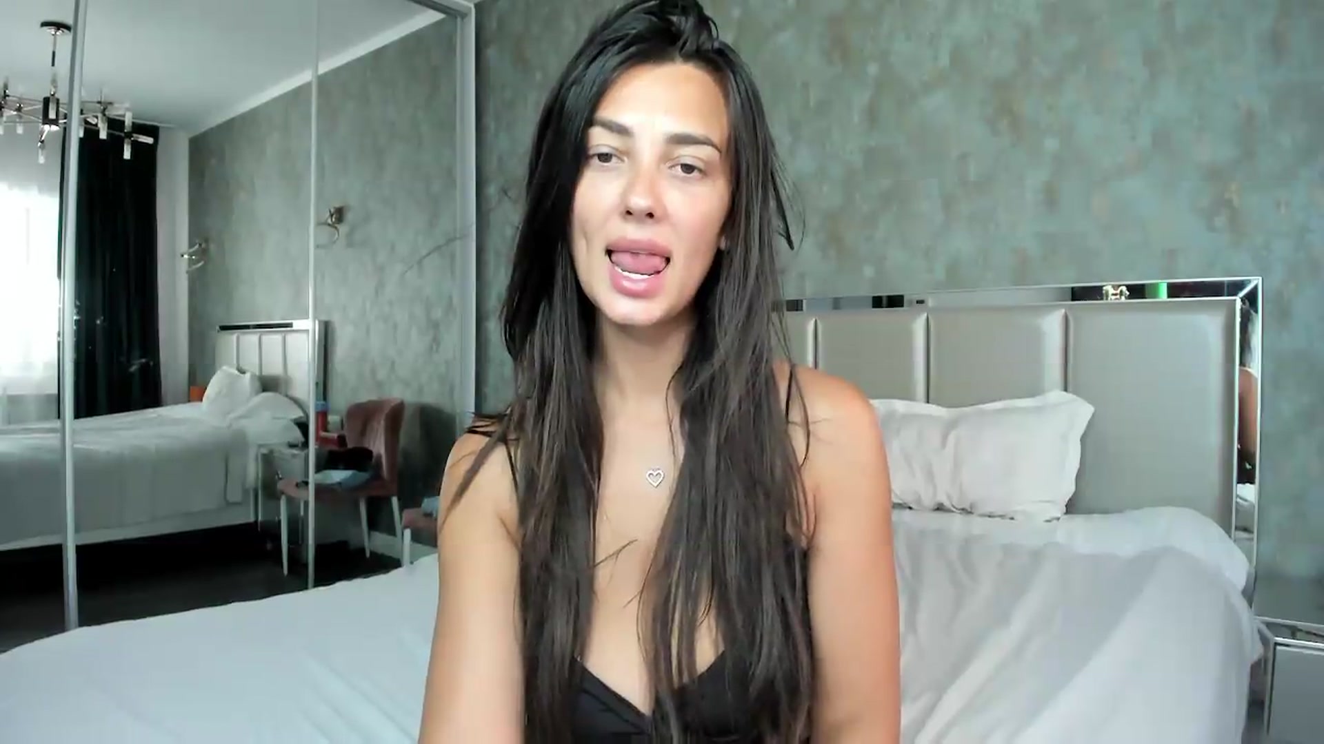 Gallery image thumbnail from AmberClyde's myfreecams stream on, 08/12/2026, 11:13 image 14 of 20