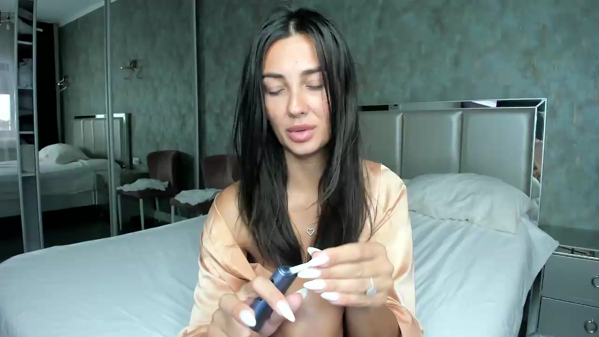Gallery image thumbnail from AmberClyde's myfreecams stream on, 08/15/2026, 13:34 image 12 of 20