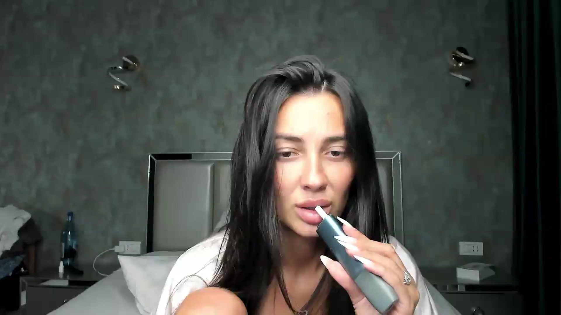 Gallery image thumbnail from AmberClyde's myfreecams stream on, 08/29/2026, 24:39 image 16 of 20