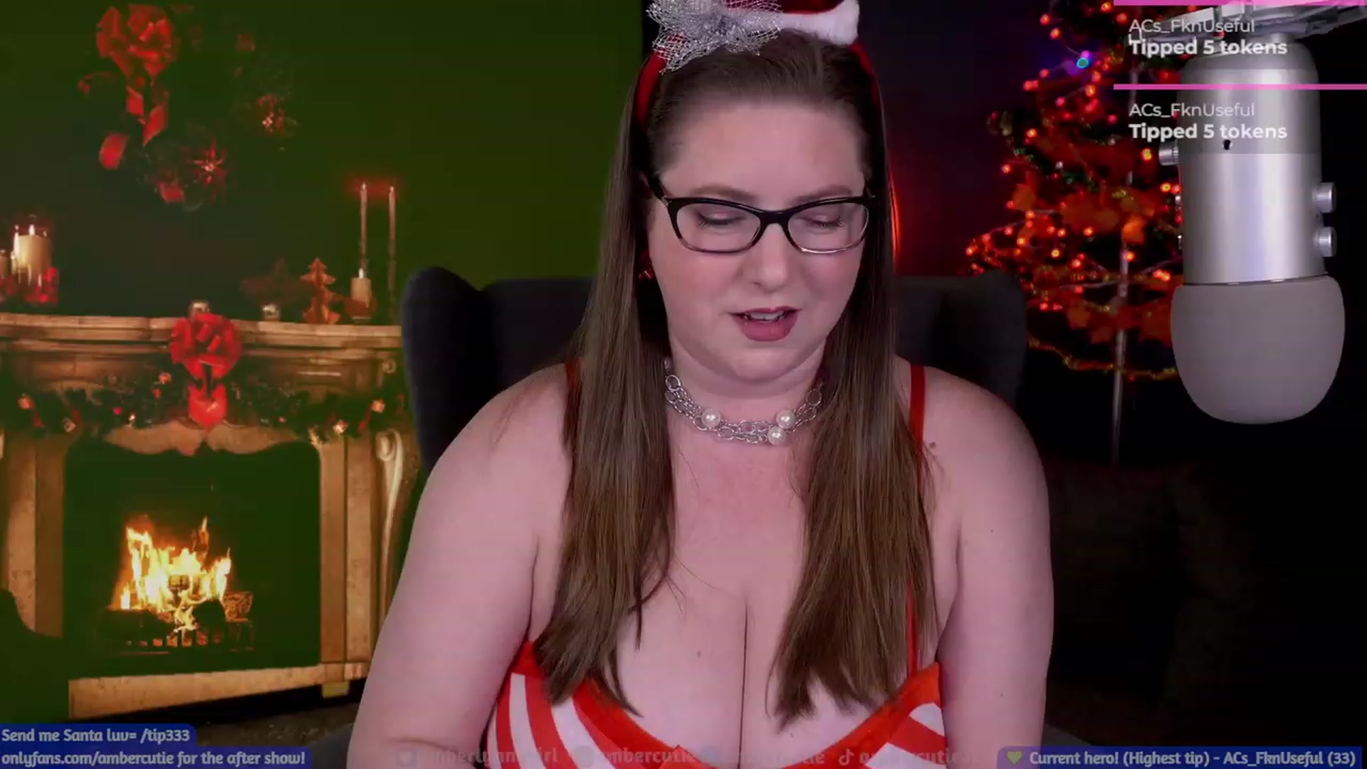 Gallery image thumbnail from AmberCutie's myfreecams stream on, 12/24/2022, 05:10 image 3 of 20
