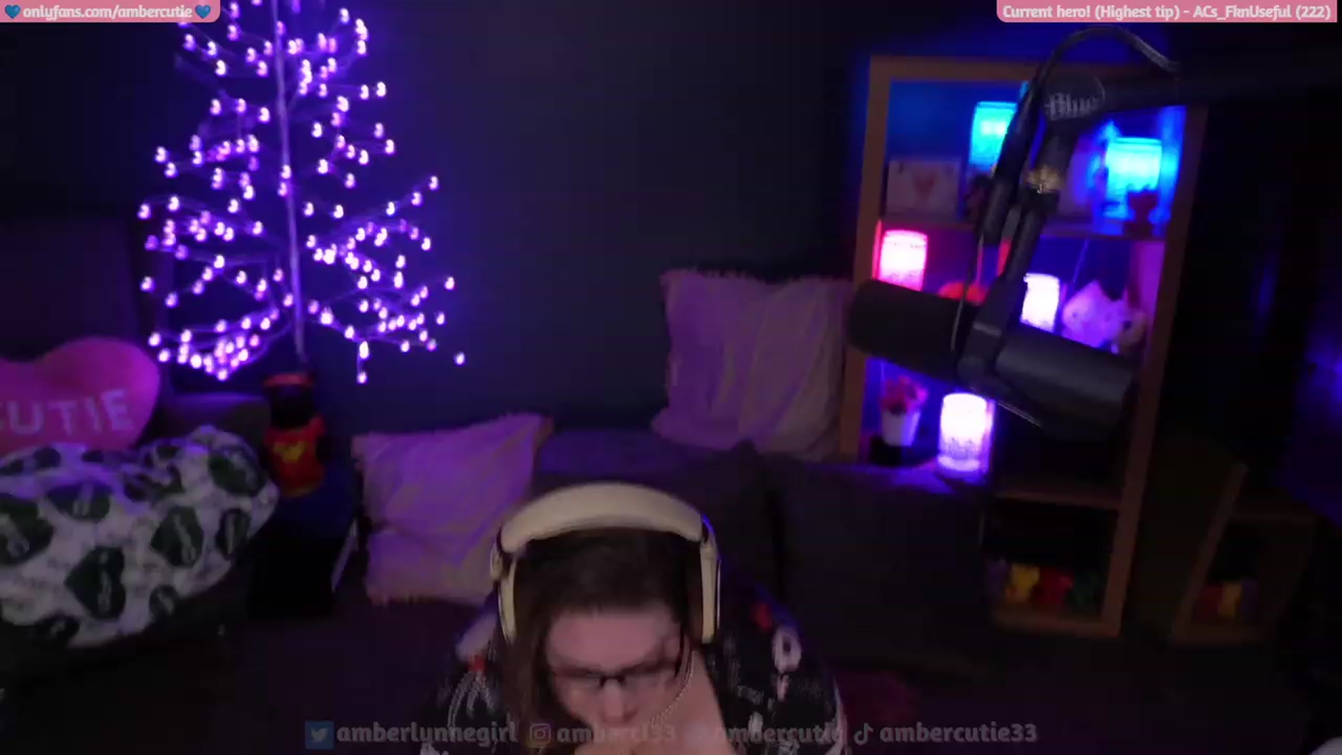 Gallery image thumbnail from AmberCutie's myfreecams stream on, 01/13/2024, 03:45 image 19 of 20