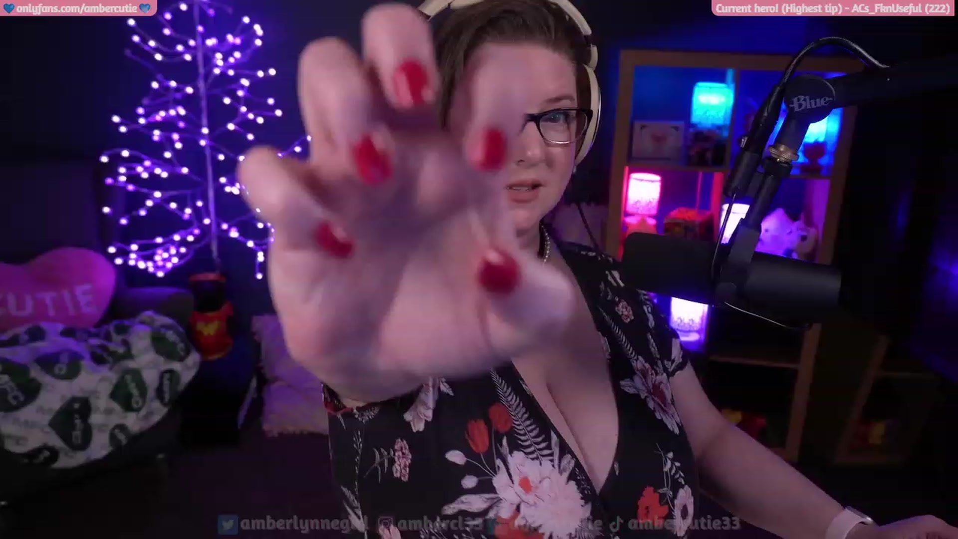 Gallery image thumbnail from AmberCutie's myfreecams stream on, 01/13/2024, 03:45 image 4 of 20