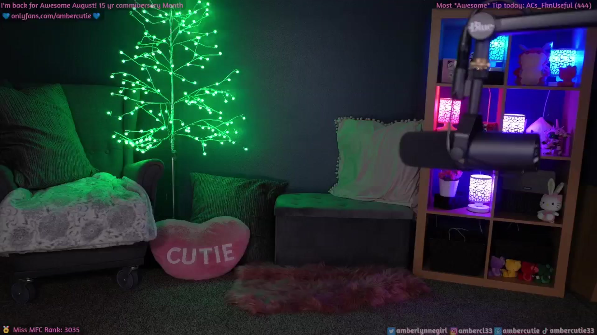 Gallery image thumbnail from AmberCutie's myfreecams stream on, 08/29/2024, 04:08 image 10 of 20