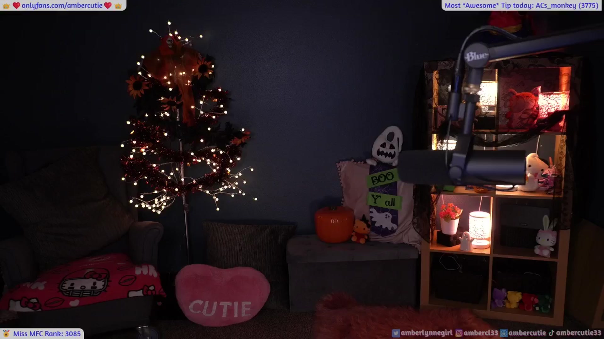 Gallery image thumbnail from AmberCutie's myfreecams stream on, 10/31/2024, 04:36 image 10 of 20