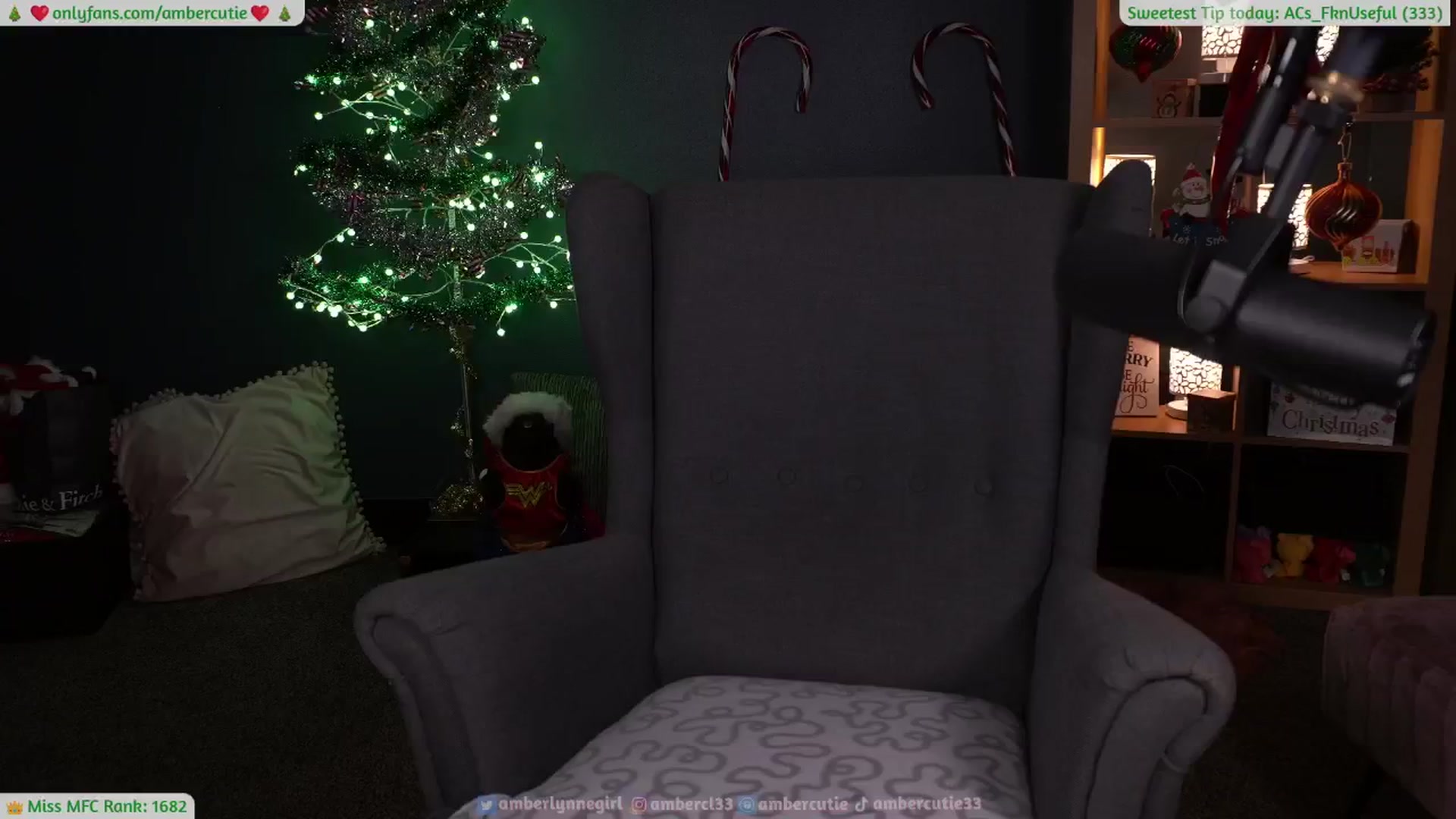 Gallery image thumbnail from AmberCutie's myfreecams stream on, 12/04/2024, 05:35 image 11 of 20