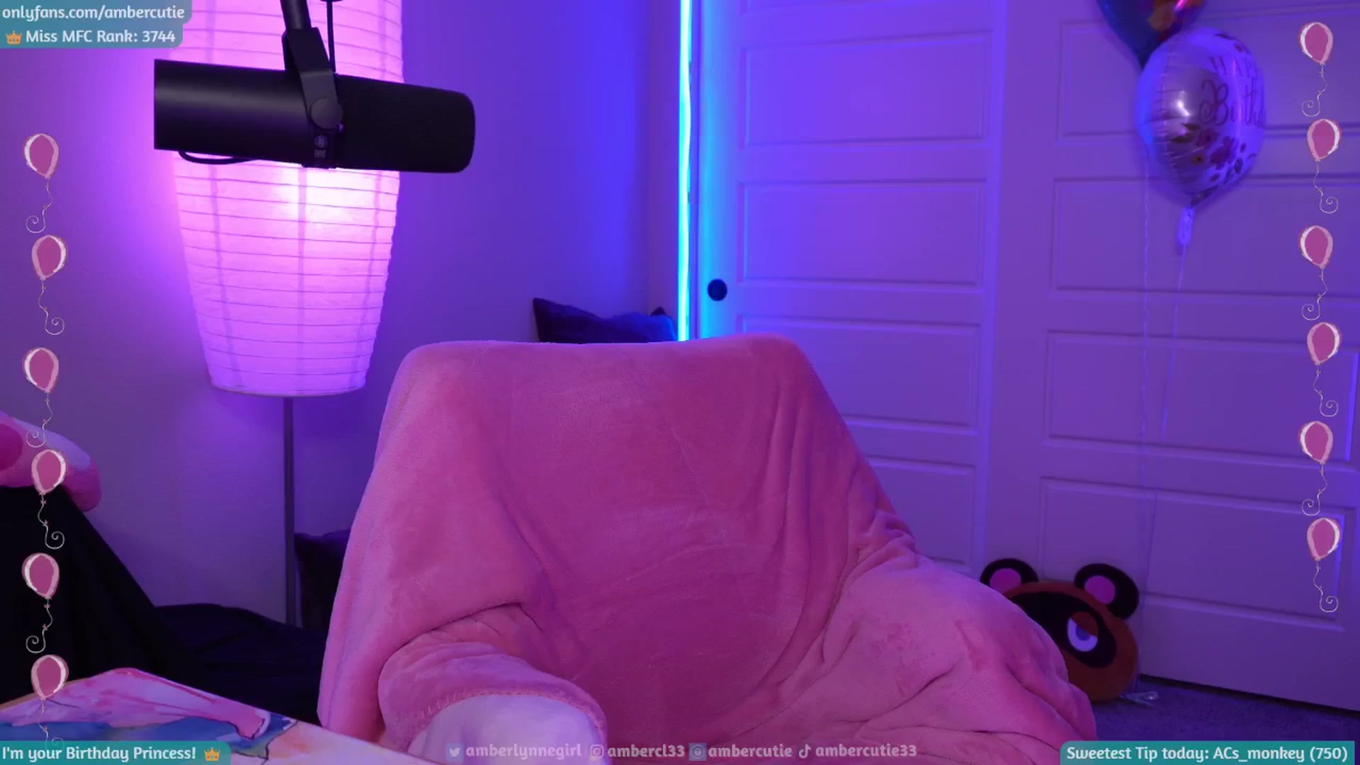 Gallery image thumbnail from AmberCutie's myfreecams stream on, 03/11/2026, 03:12 image 16 of 20