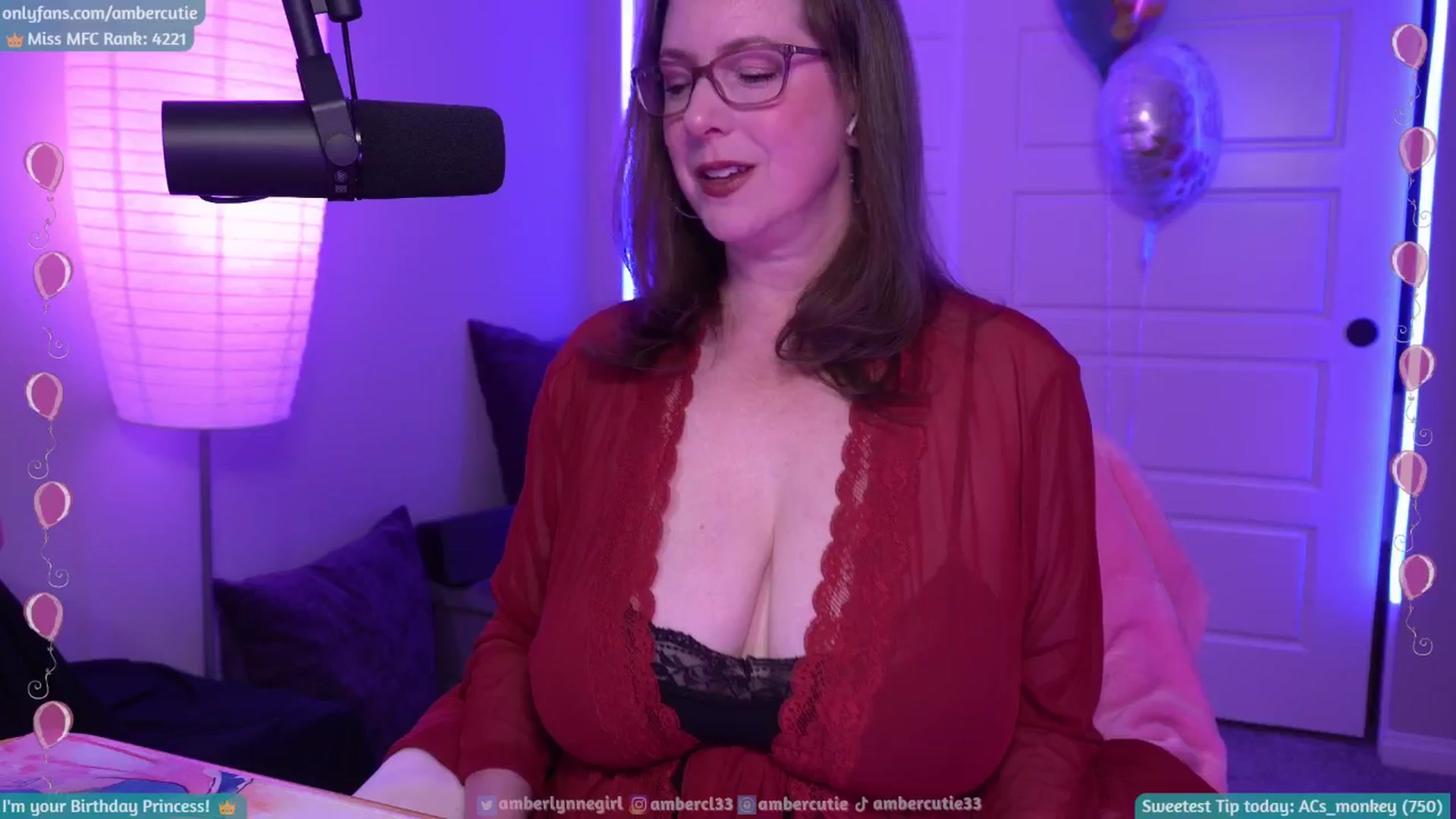 Gallery image thumbnail from AmberCutie's myfreecams stream on, 03/11/2026, 03:12 image 7 of 20