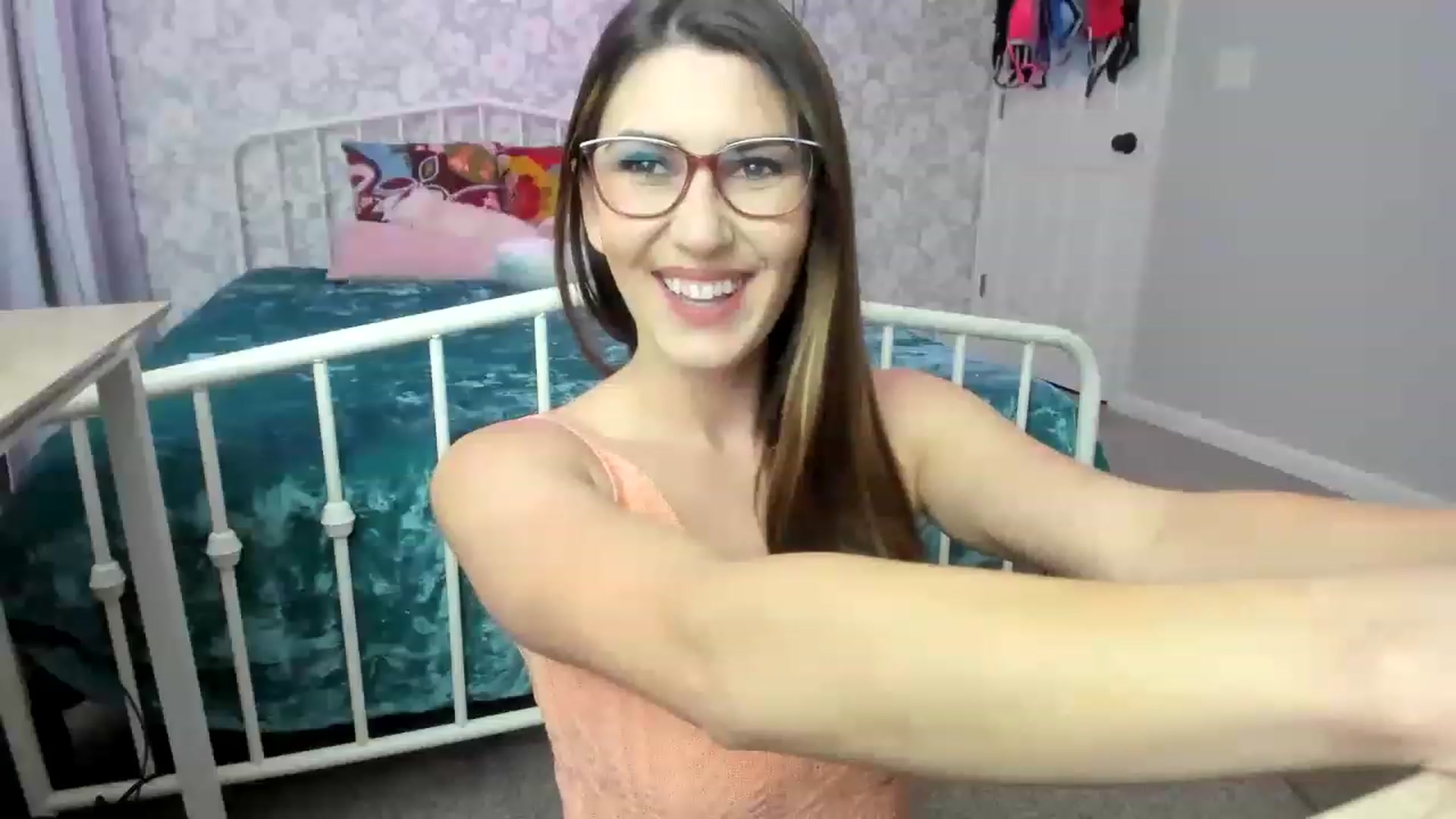 Gallery image thumbnail from AmberHahn's myfreecams stream on, 11/16/2022, 02:38 image 4 of 20