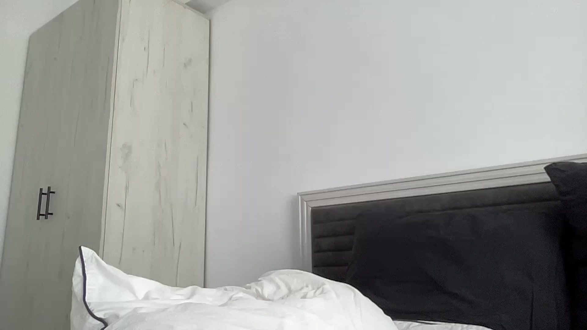 Gallery image thumbnail from AmberHottX's myfreecams stream on, 06/24/2024, 07:50 image 18 of 20