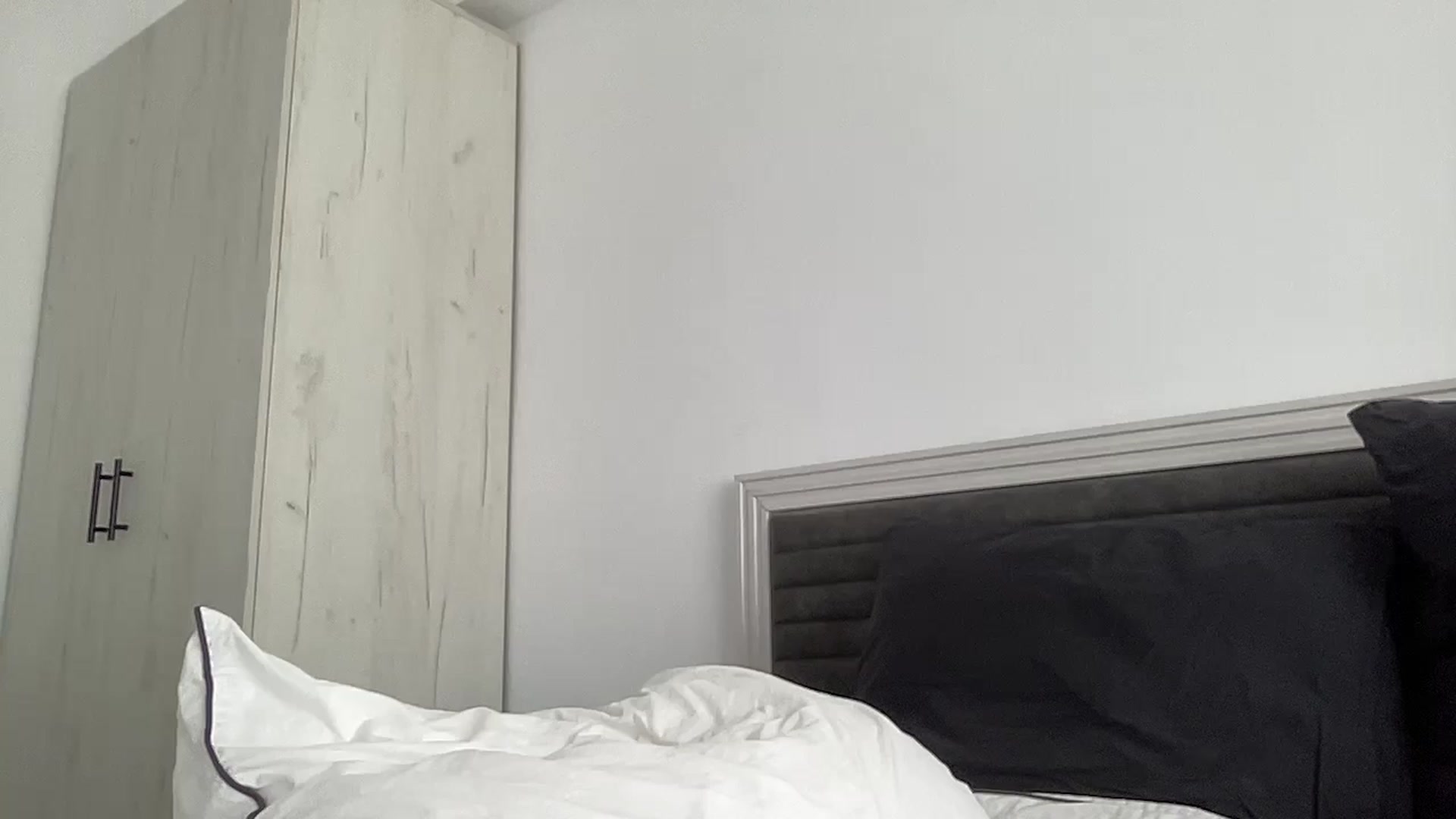 Gallery image thumbnail from AmberHottX's myfreecams stream on, 06/24/2024, 07:50 image 15 of 20