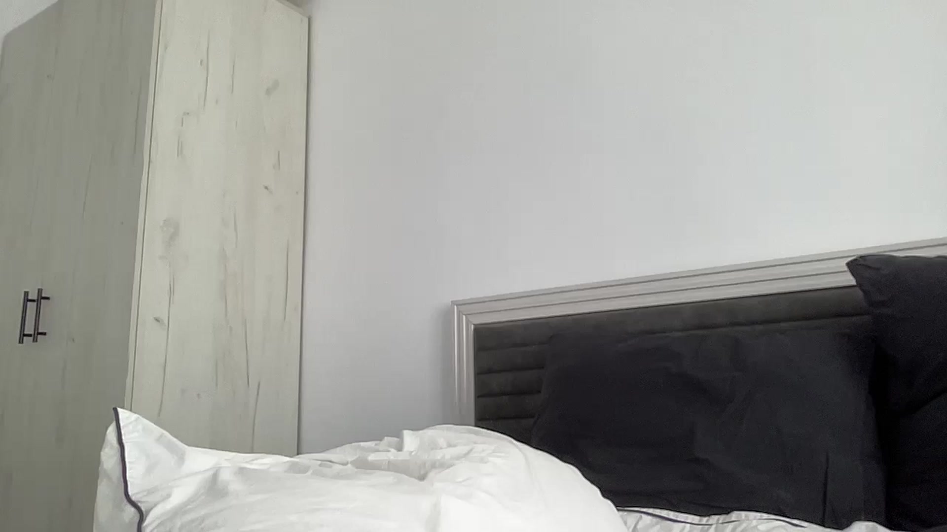 Gallery image thumbnail from AmberHottX's myfreecams stream on, 06/24/2024, 07:50 image 9 of 20