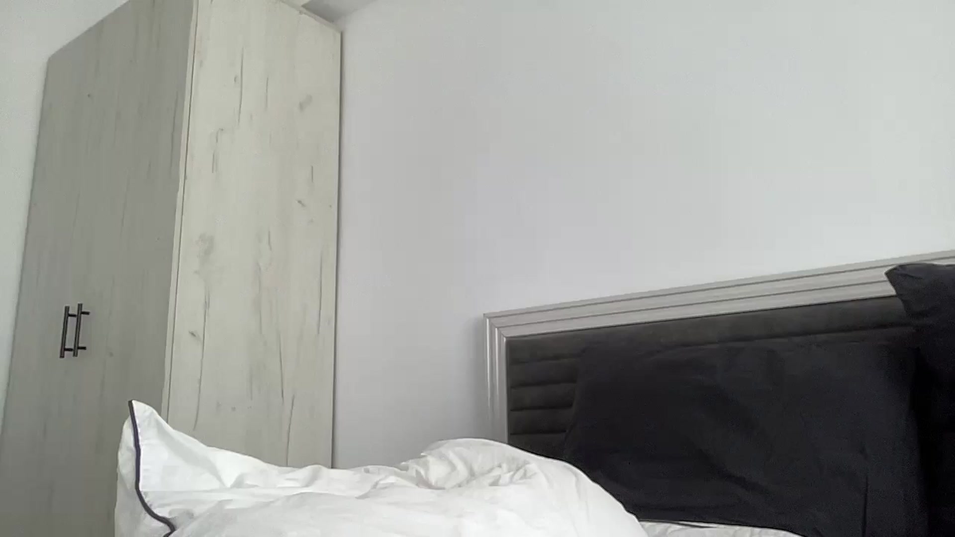 Gallery image thumbnail from AmberHottX's myfreecams stream on, 06/24/2024, 07:50 image 16 of 20