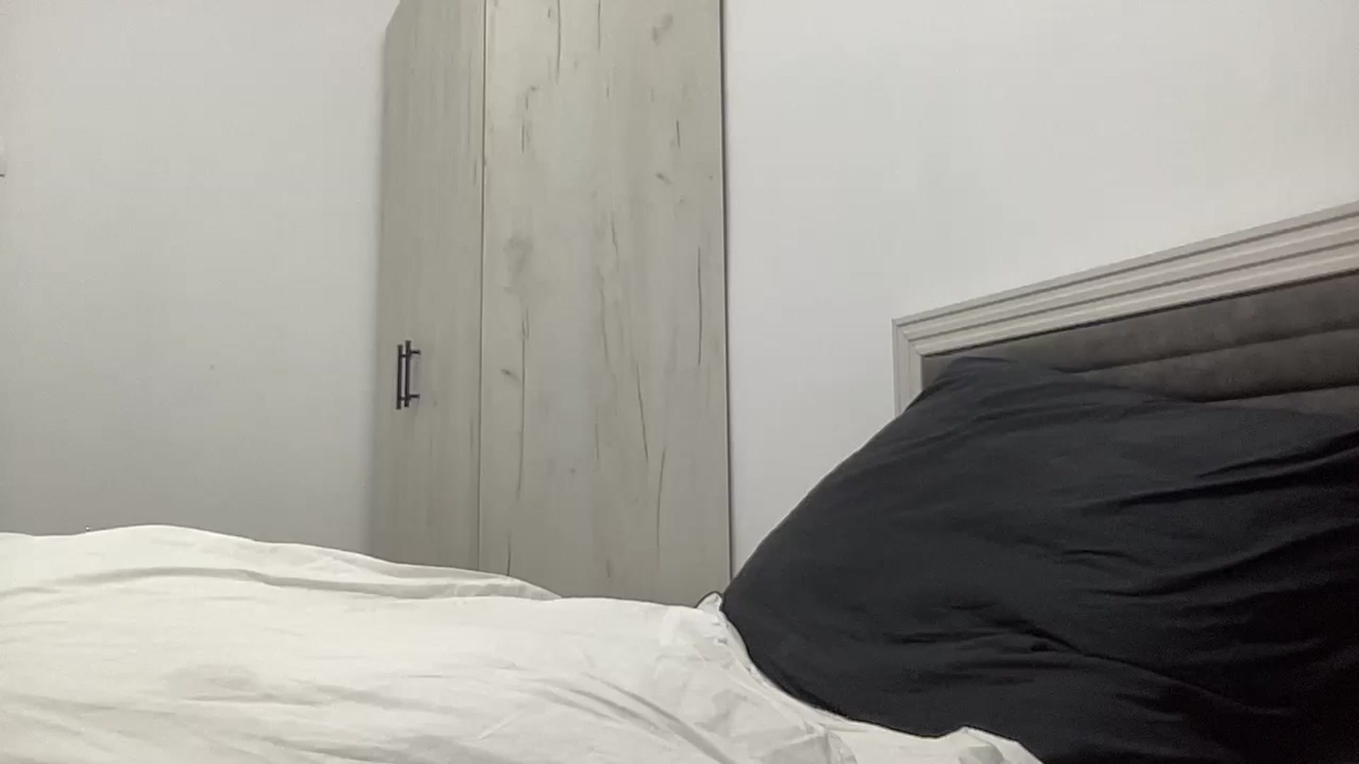 Gallery image thumbnail from AmberHottX's myfreecams stream on, 06/24/2024, 19:51 image 15 of 20