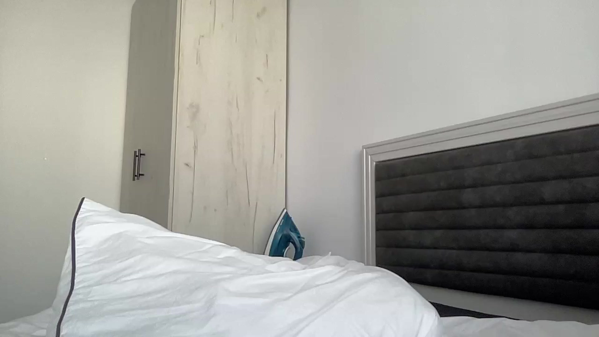 Gallery image thumbnail from AmberHottX's myfreecams stream on, 06/25/2024, 15:48 image 10 of 20