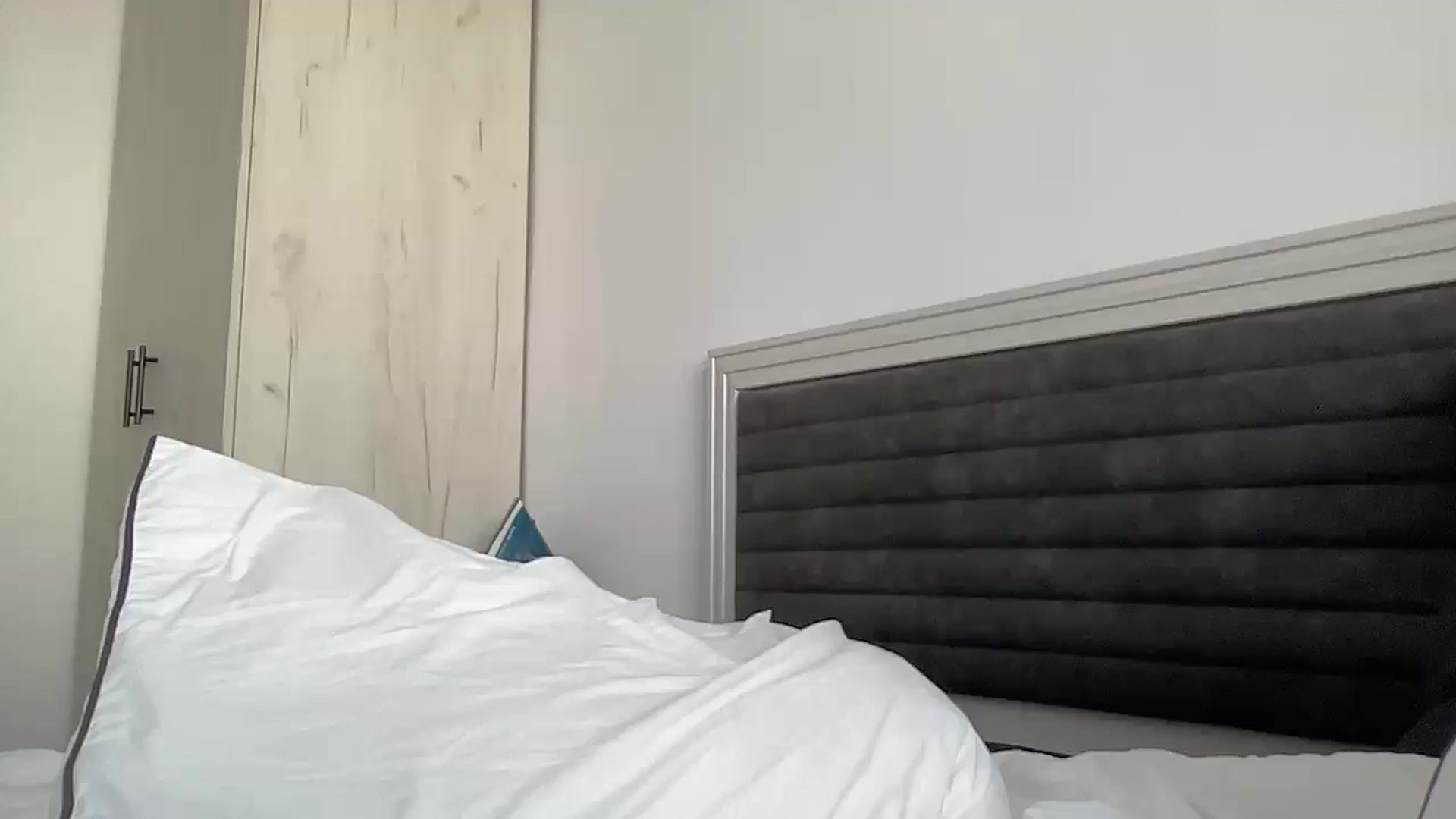 Gallery image thumbnail from AmberHottX's myfreecams stream on, 06/25/2024, 15:48 image 12 of 20