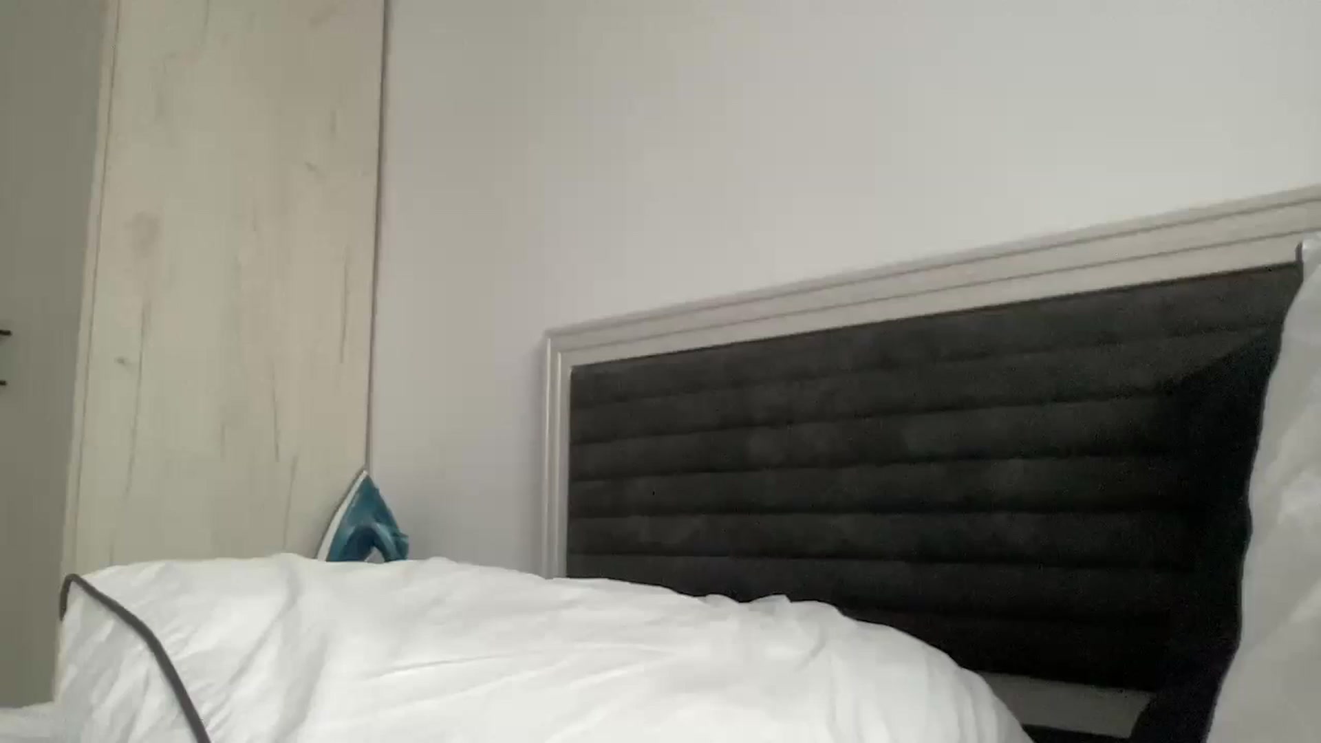 Gallery image thumbnail from AmberHottX's myfreecams stream on, 06/25/2024, 17:33 image 20 of 20