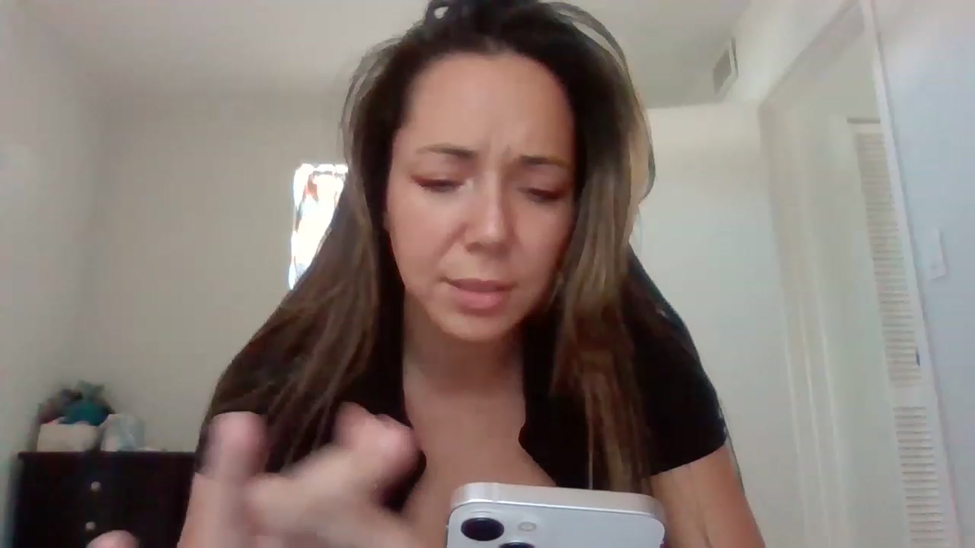 Gallery image thumbnail from AmberJameson's myfreecams stream on, 04/27/2023, 20:54 image 18 of 20