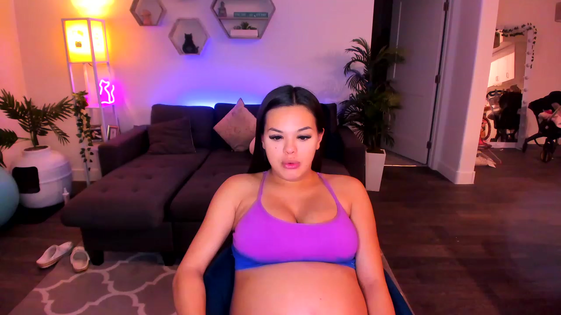 Gallery image thumbnail from AmberMae_'s myfreecams stream on, 02/06/2023, 08:33 image 2 of 20