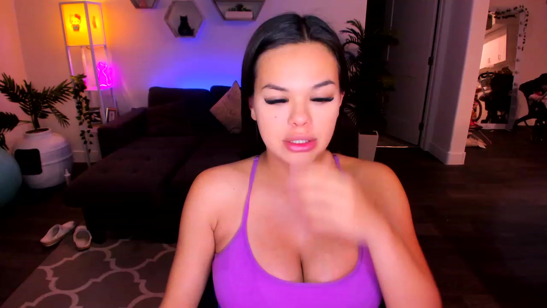 Gallery image thumbnail from AmberMae_'s myfreecams stream on, 02/06/2023, 08:33 image 3 of 20
