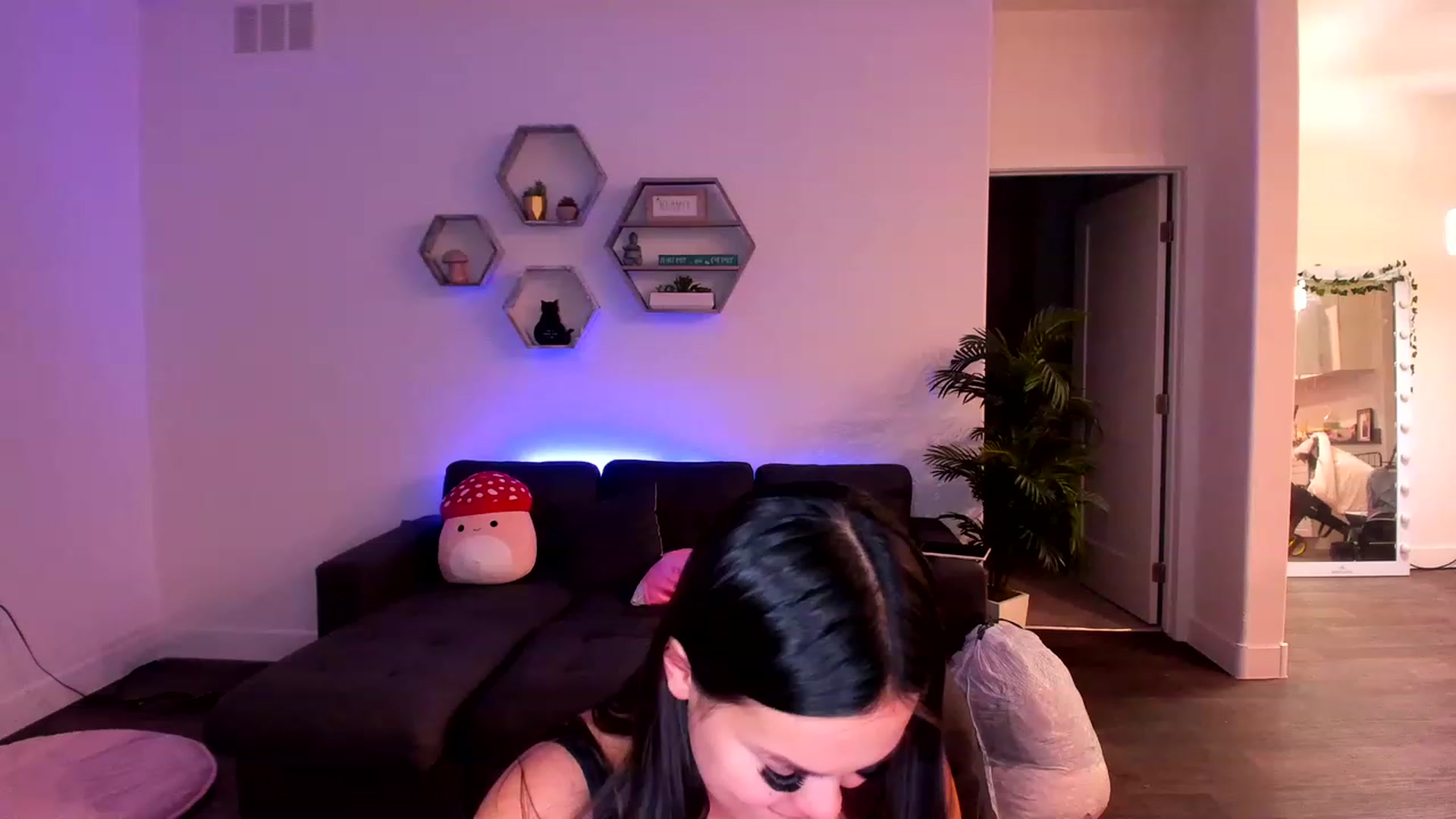 Gallery image thumbnail from AmberMae_'s myfreecams stream on, 03/21/2023, 06:57 image 10 of 20