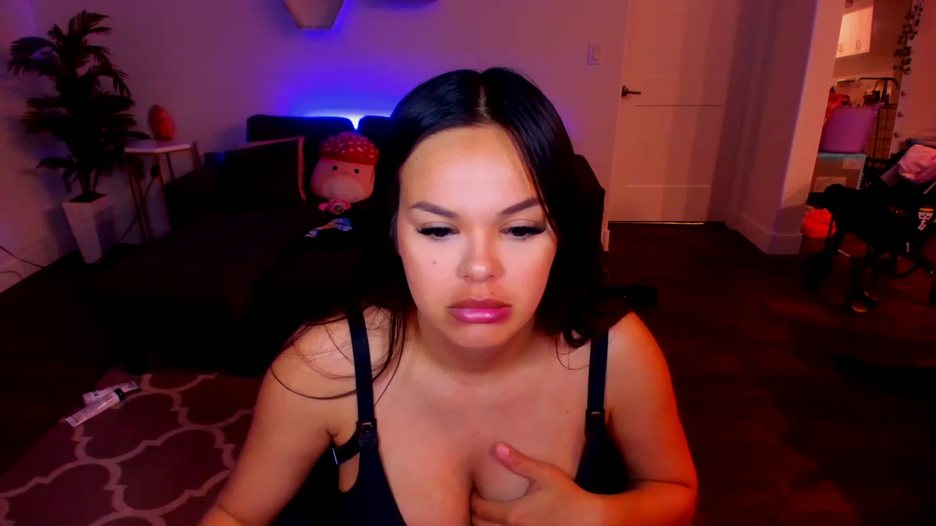 Gallery image thumbnail from AmberMae_'s myfreecams stream on, 04/14/2023, 07:42 image 2 of 20