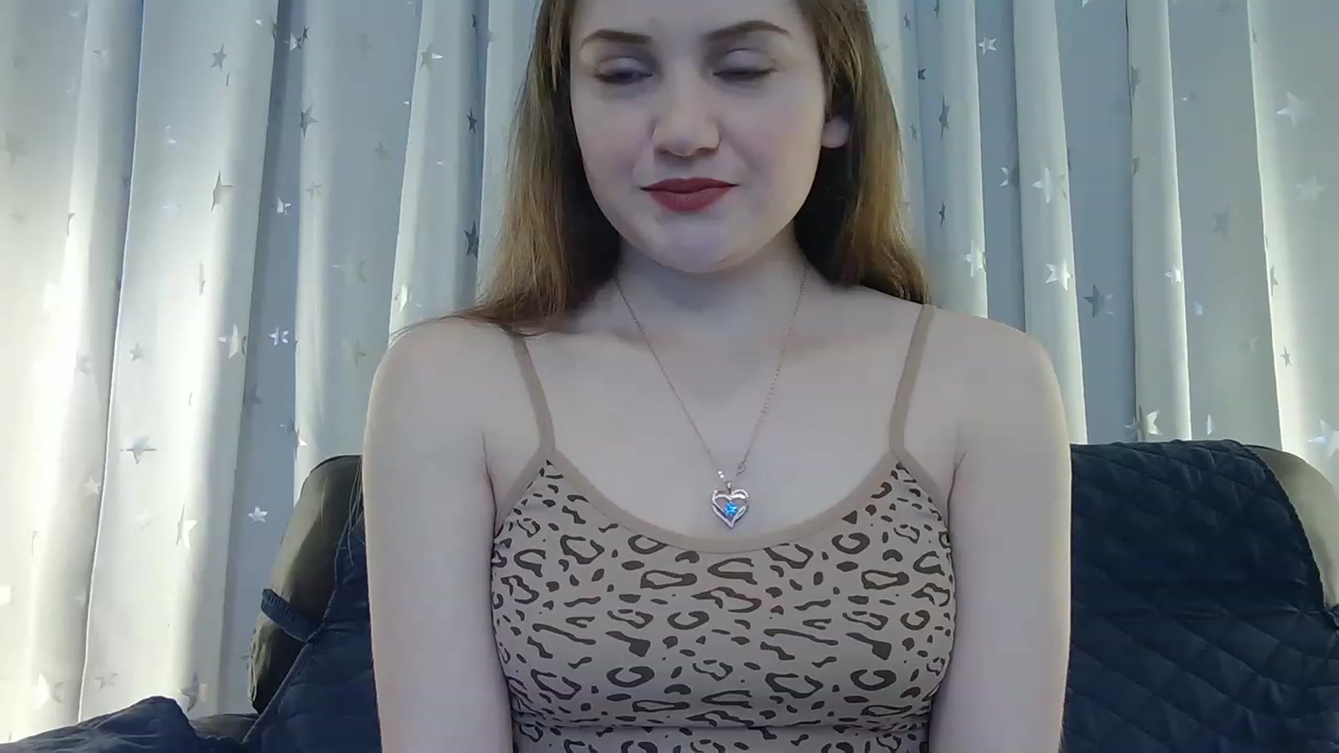 Gallery image thumbnail from AmberPeach's myfreecams stream on, 12/27/2022, 20:00 image 17 of 20