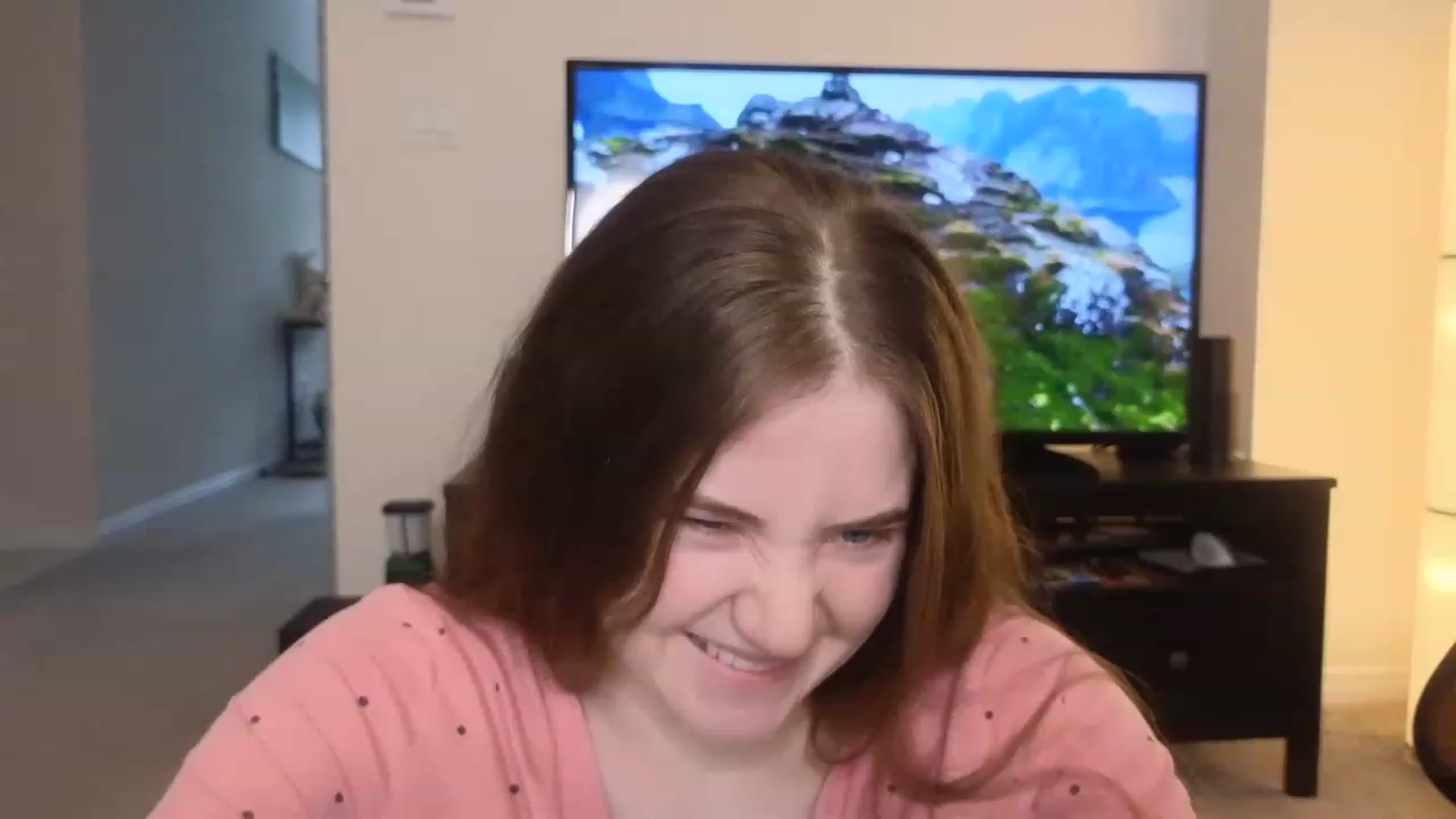 Gallery image thumbnail from AmberPeach's myfreecams stream on, 03/12/2023, 14:34 image 15 of 20