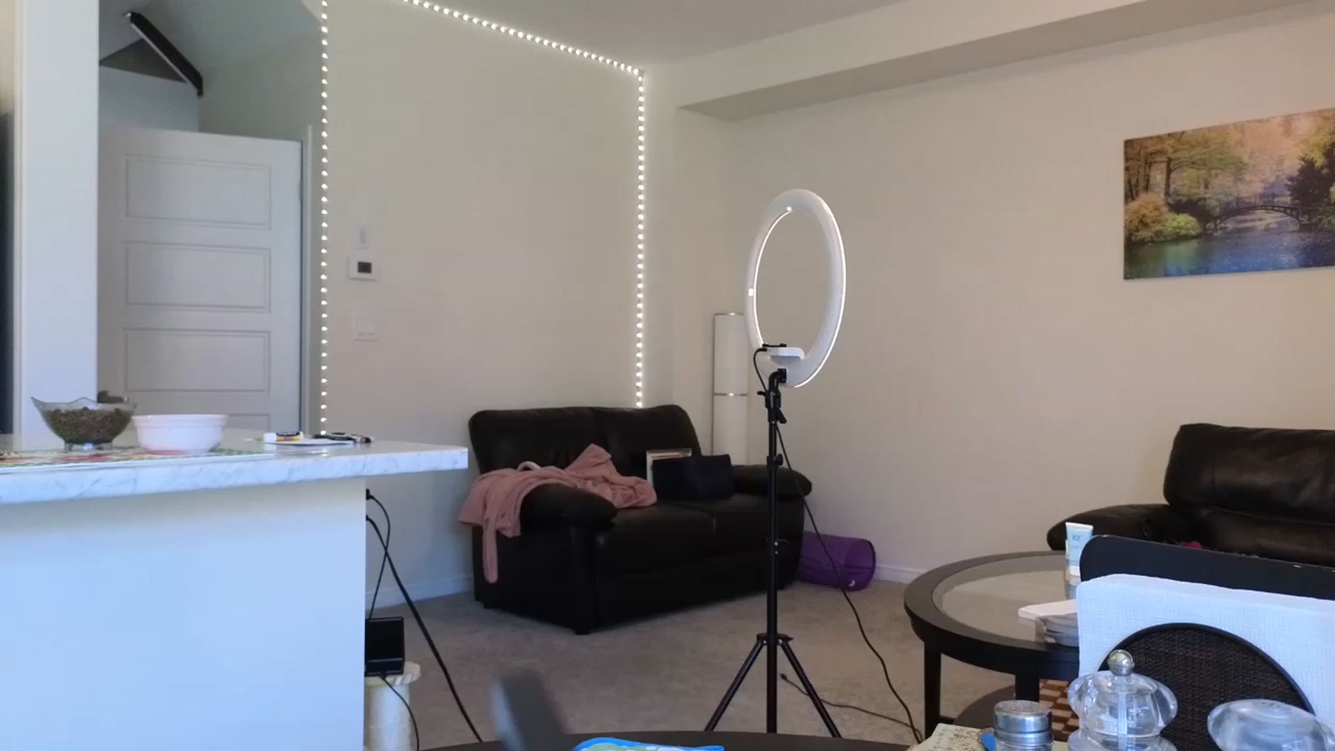 Gallery image thumbnail from AmberPeach's myfreecams stream on, 04/09/2023, 18:28 image 4 of 20