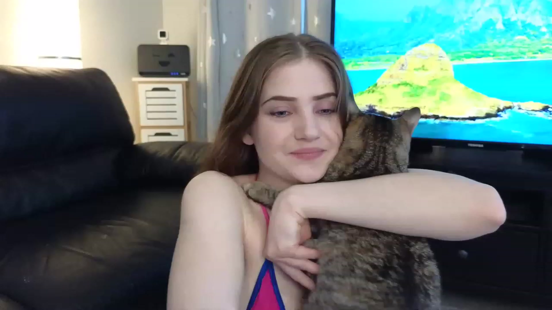 Gallery image thumbnail from AmberPeach's myfreecams stream on, 04/09/2023, 18:28 image 8 of 20